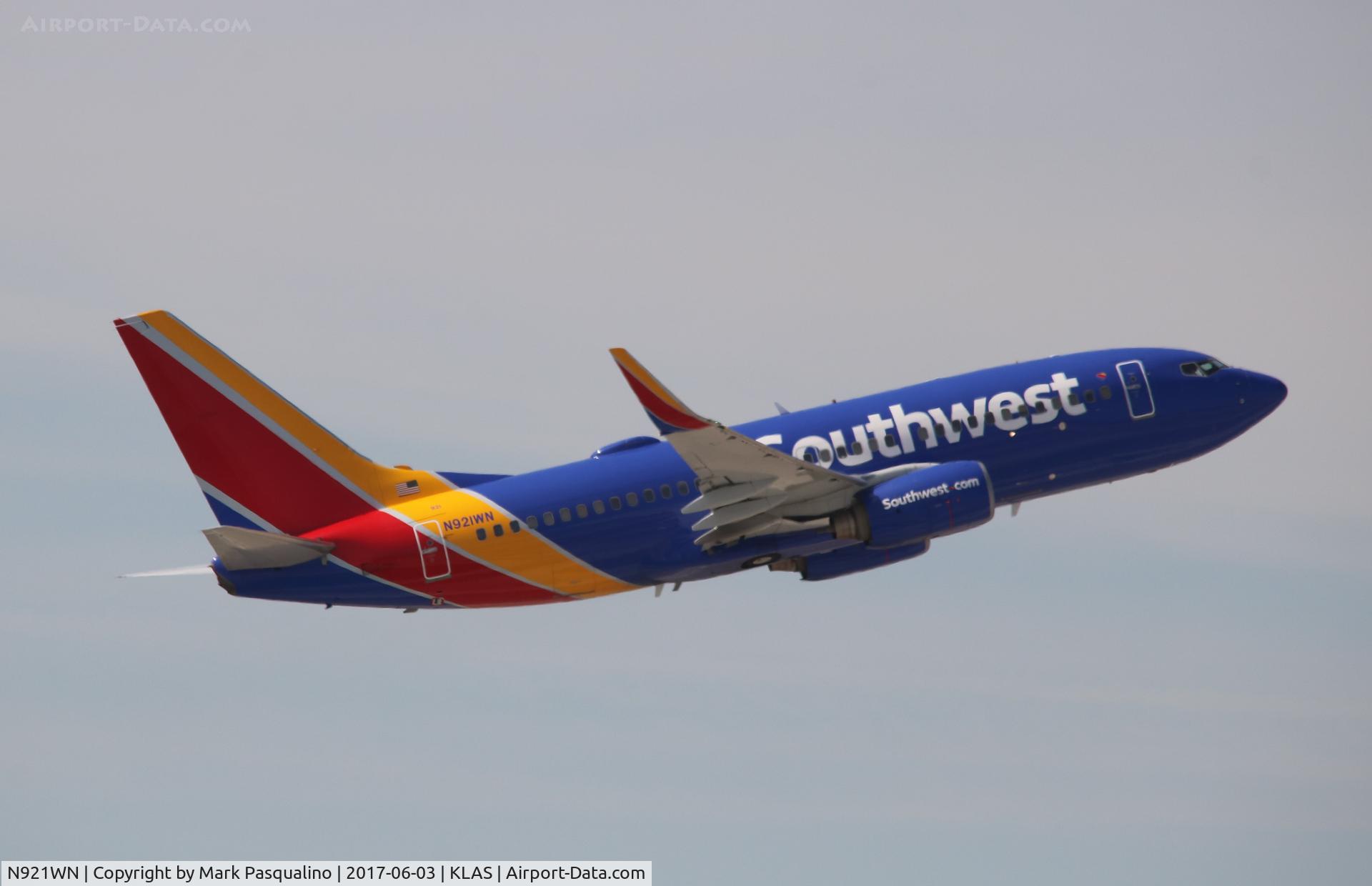 N921WN, 2008 Boeing 737-7H4 C/N 36626, Boeing 737-700