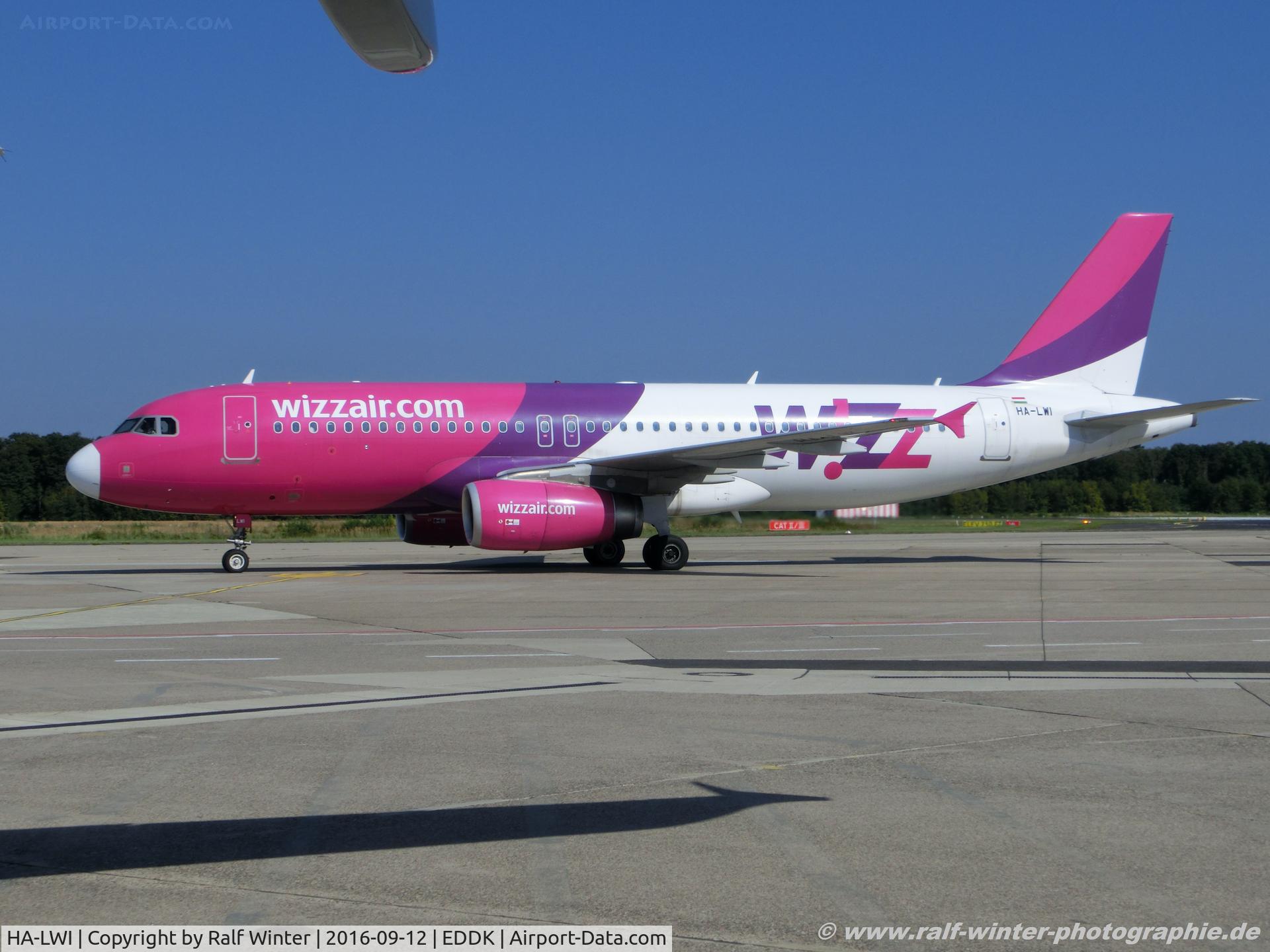 HA-LWI, 2011 Airbus A320-232 C/N 4628, Airbus A320-232 - W6 WZZ Wizz Air 'old Livery' 'white nose' - 4628 - HA-LWI - 12.09.2016 - CGN