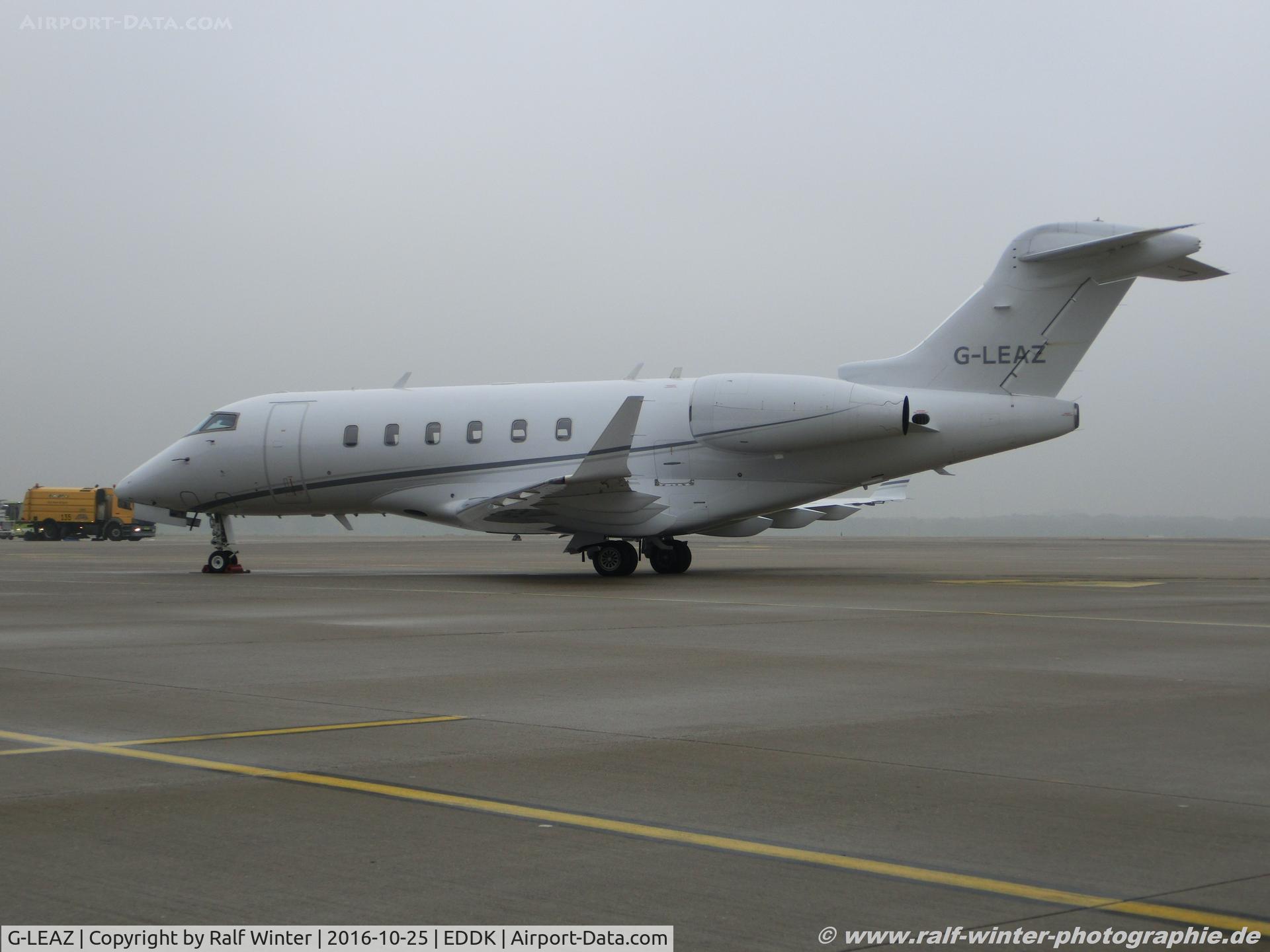 G-LEAZ, 2004 Bombardier Challenger 300 (BD-100-1A10) C/N 20015, Bombardier BD-100-1A10 Challenger 300 - LNX LEA London Executive Aviation - 20015 - G-LEAZ - 25.10.2016 - CGN