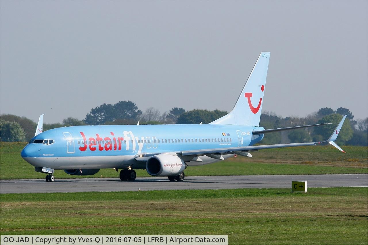 OO-JAD, 2011 Boeing 737-8K5 C/N 39093, Boeing 737-8K5, Taxiing to holding point rwy 07R, Brest-Bretagne airport (LFRB-BES)