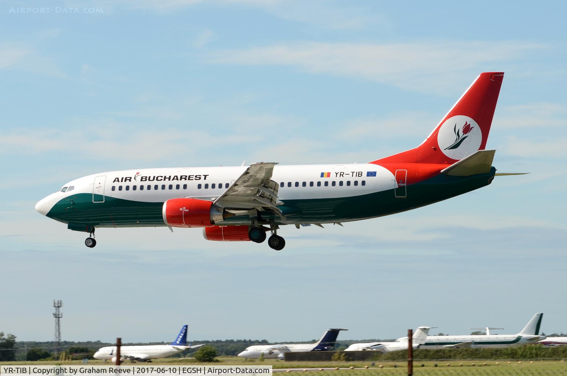 YR-TIB, 1995 Boeing 737-3L9 C/N 27924, Landing at Norwich.