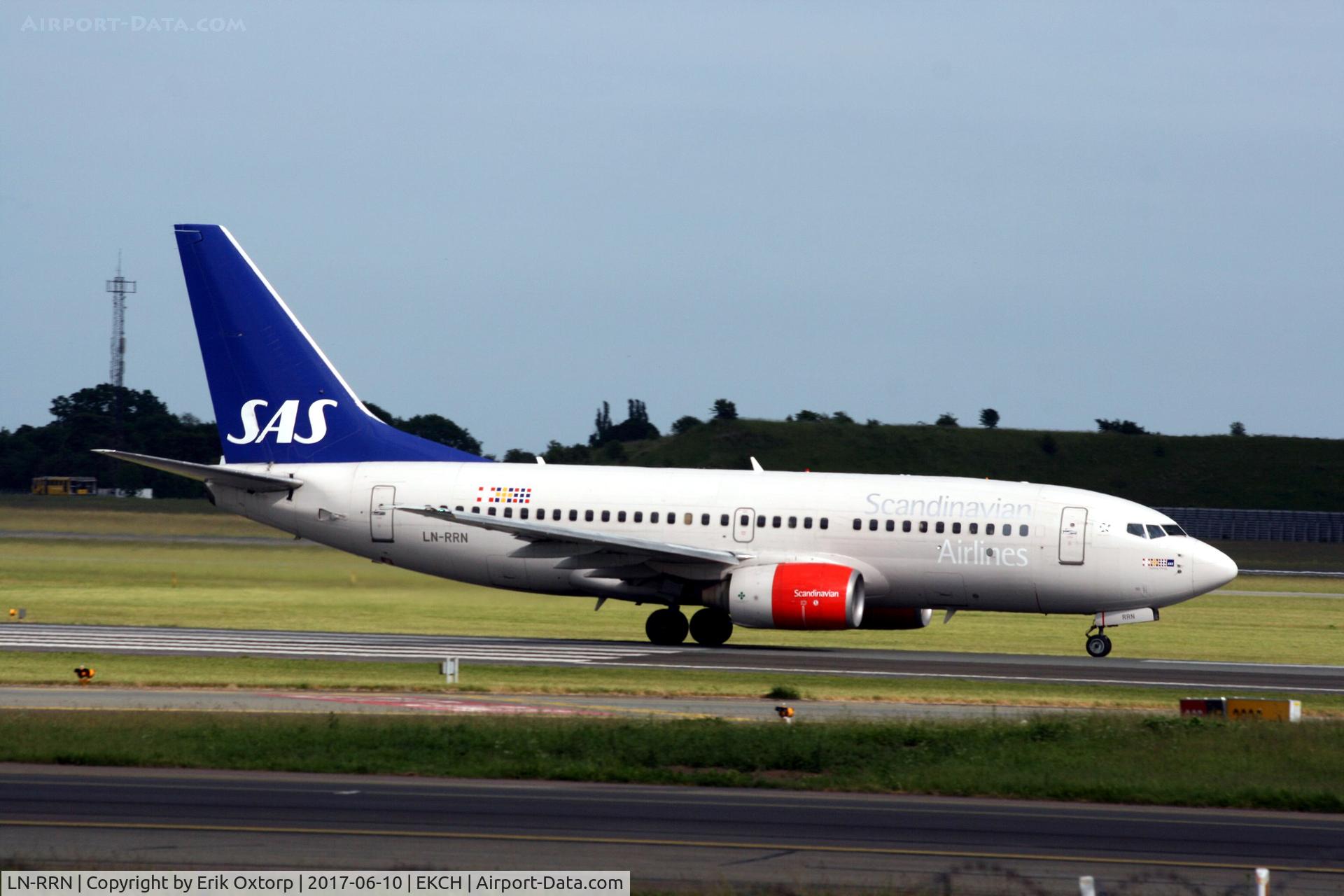 LN-RRN, 1999 Boeing 737-783 C/N 30191, LN-RRN taking off rw 22R