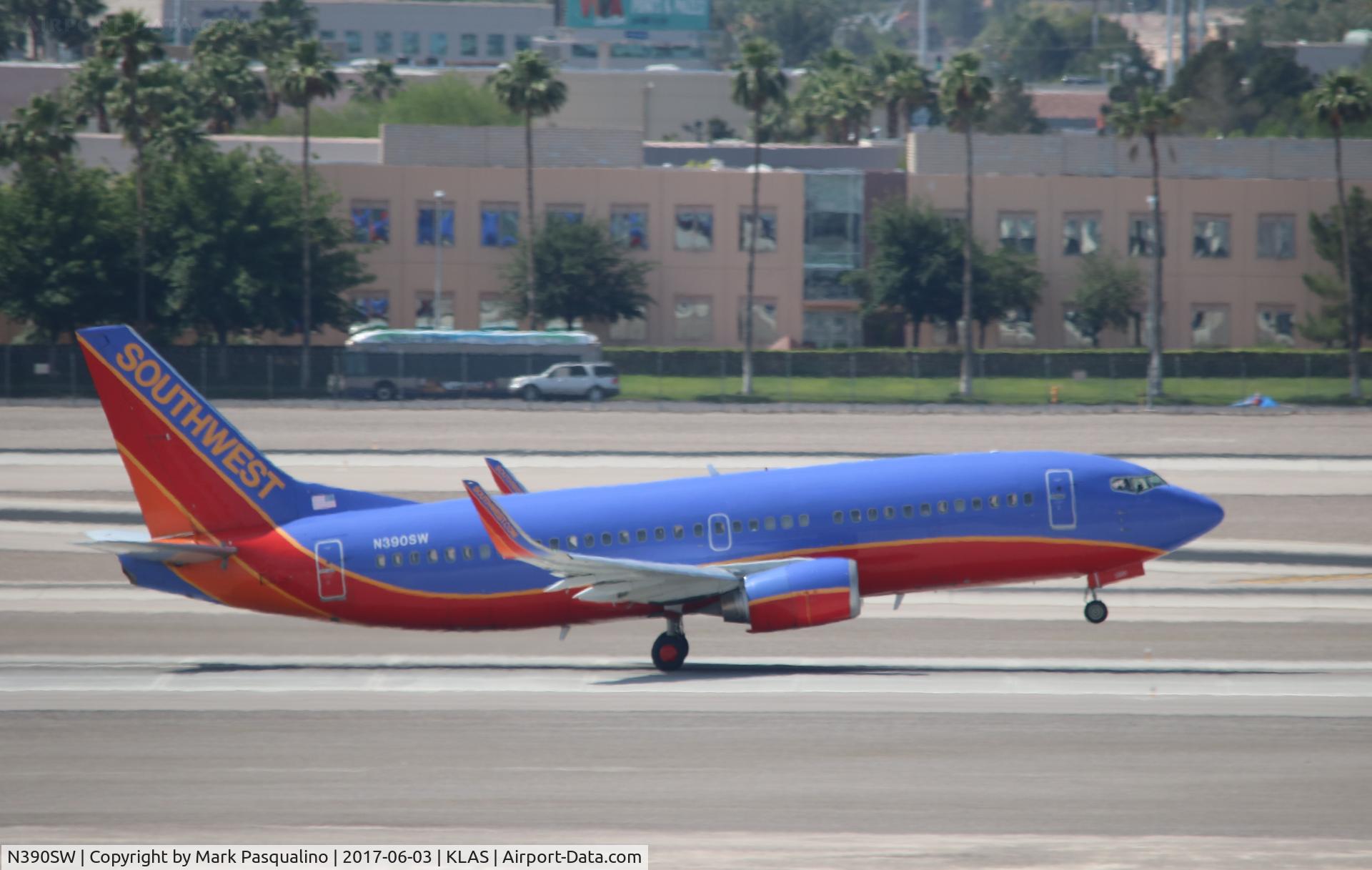 N390SW, 1994 Boeing 737-3H4 C/N 26593, Boeing 737-300