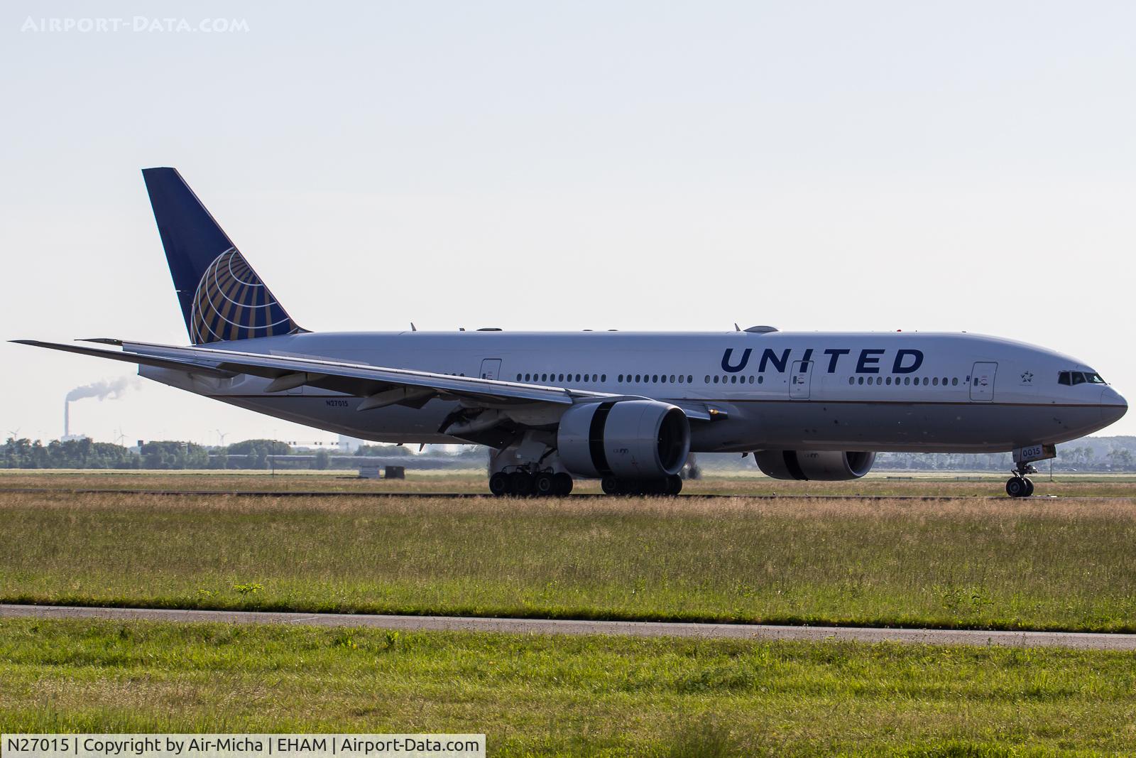 N27015, 2000 Boeing 777-224/ER C/N 28678, United Airlines