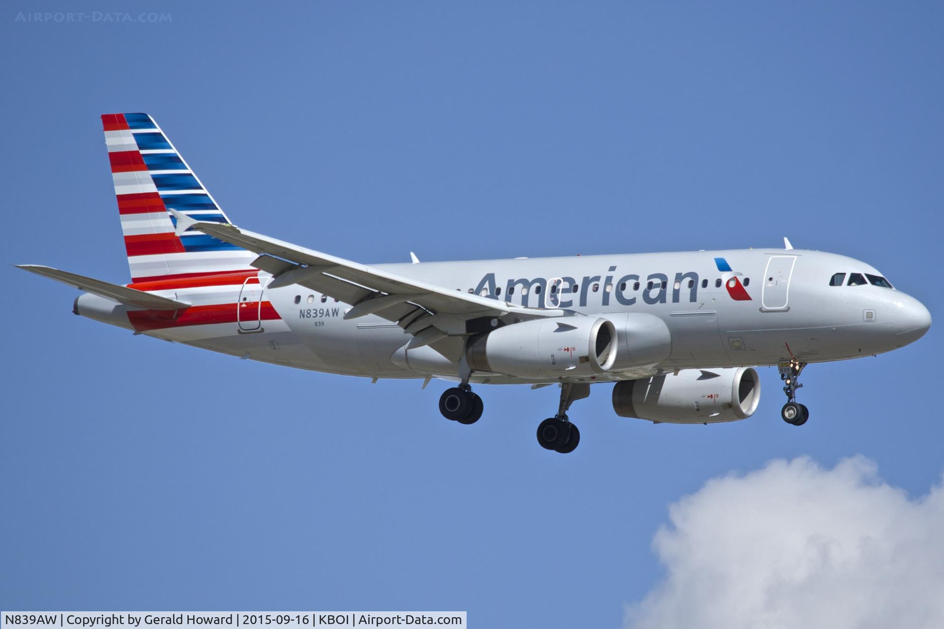 N839AW, 2006 Airbus A319-132 C/N 2669, Landing RWY 10L.