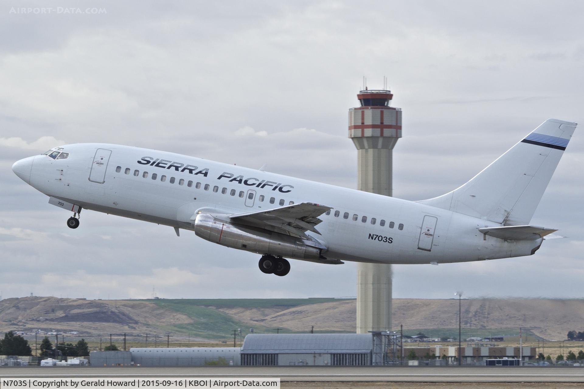 N703S, 1981 Boeing 737-2T4 C/N 22529, Take off from RWY 10L.