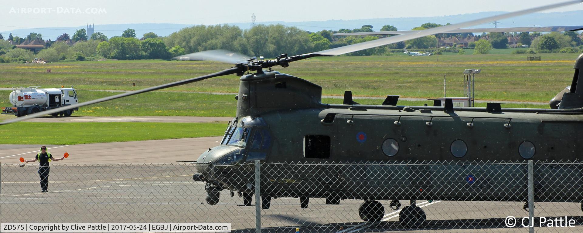 ZD575, 1984 Boeing Vertol Chinook HC.4 C/N MA035/M7023, Marshalled into parking slot at Staverton EGBJ