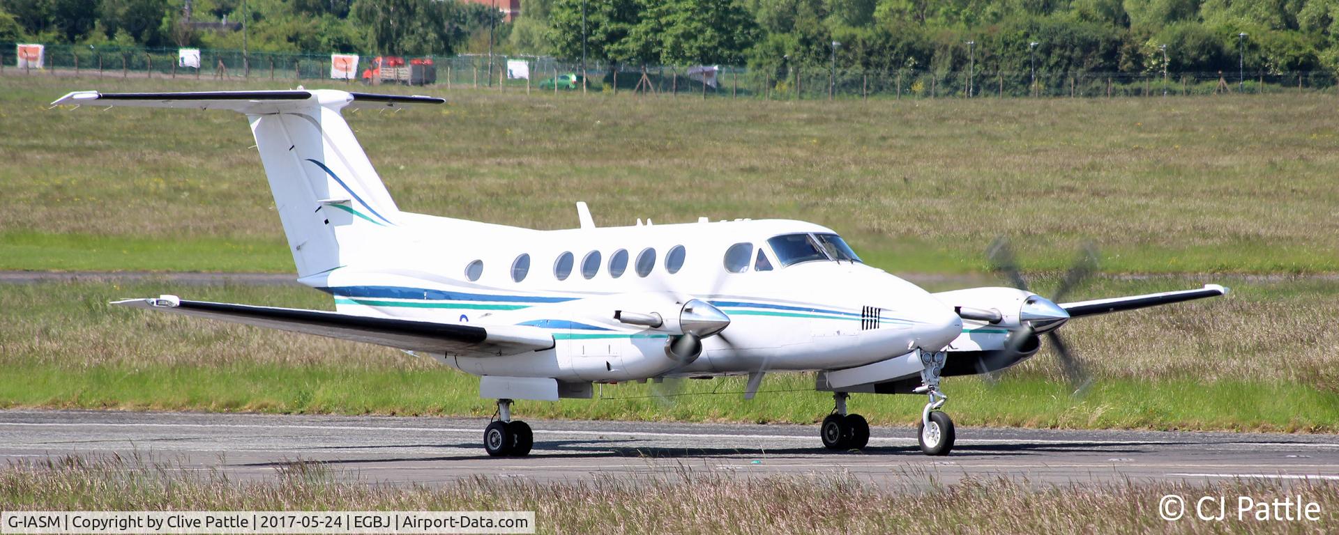 G-IASM, 1979 Beech 200 Super King Air C/N BB-521, In action at Gloucester/Staverton
