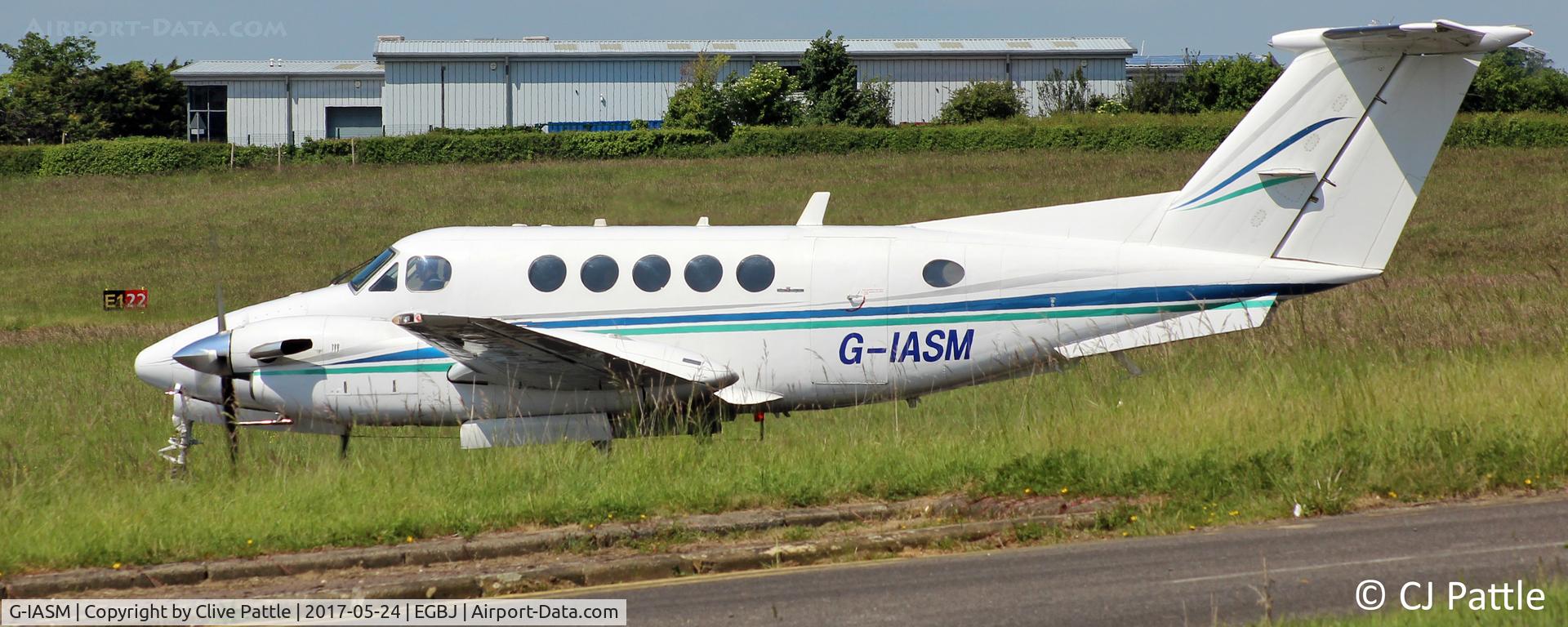 G-IASM, 1979 Beech 200 Super King Air C/N BB-521, Ready for departure - In action at Gloucester/Staverton
