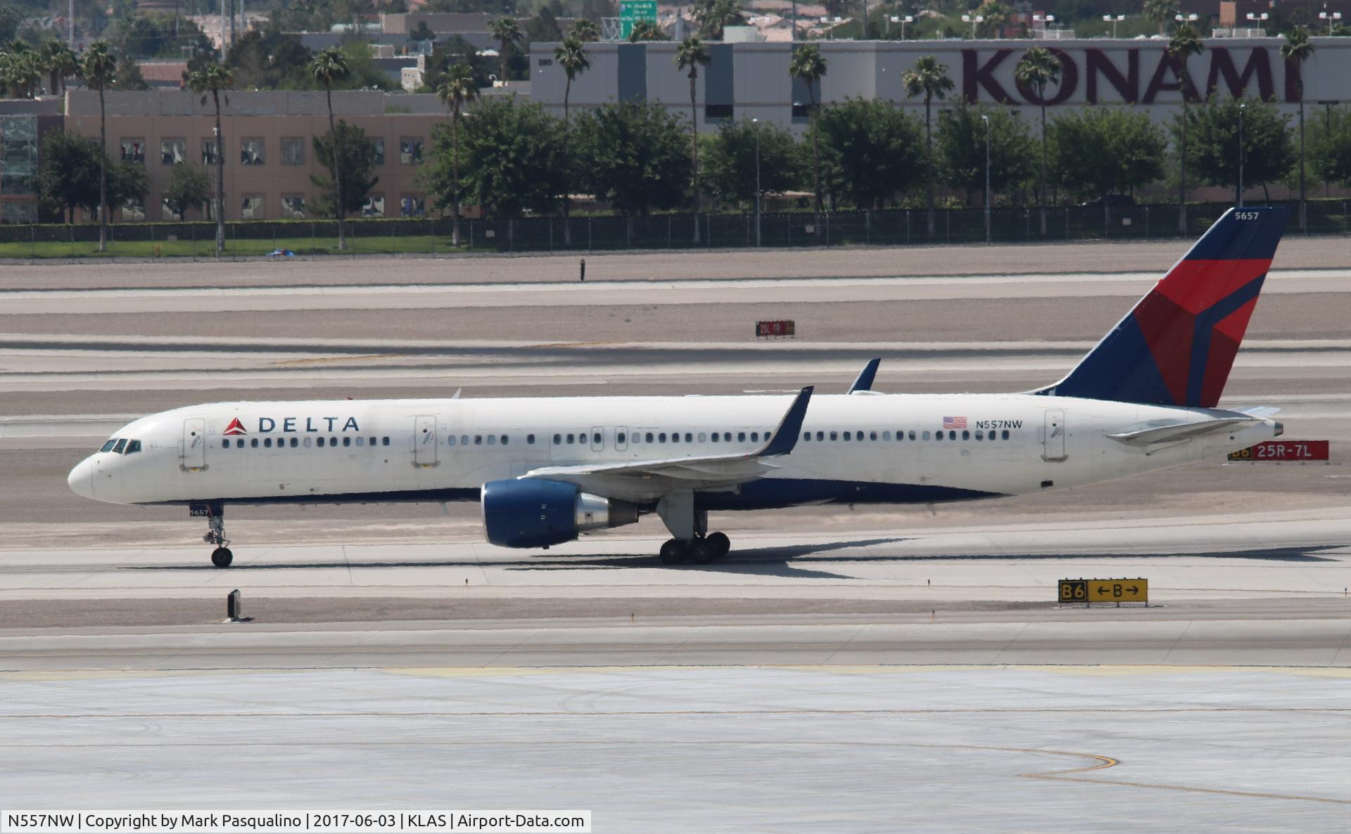 N557NW, 2002 Boeing 757-251 C/N 33393, Boeing 757-200