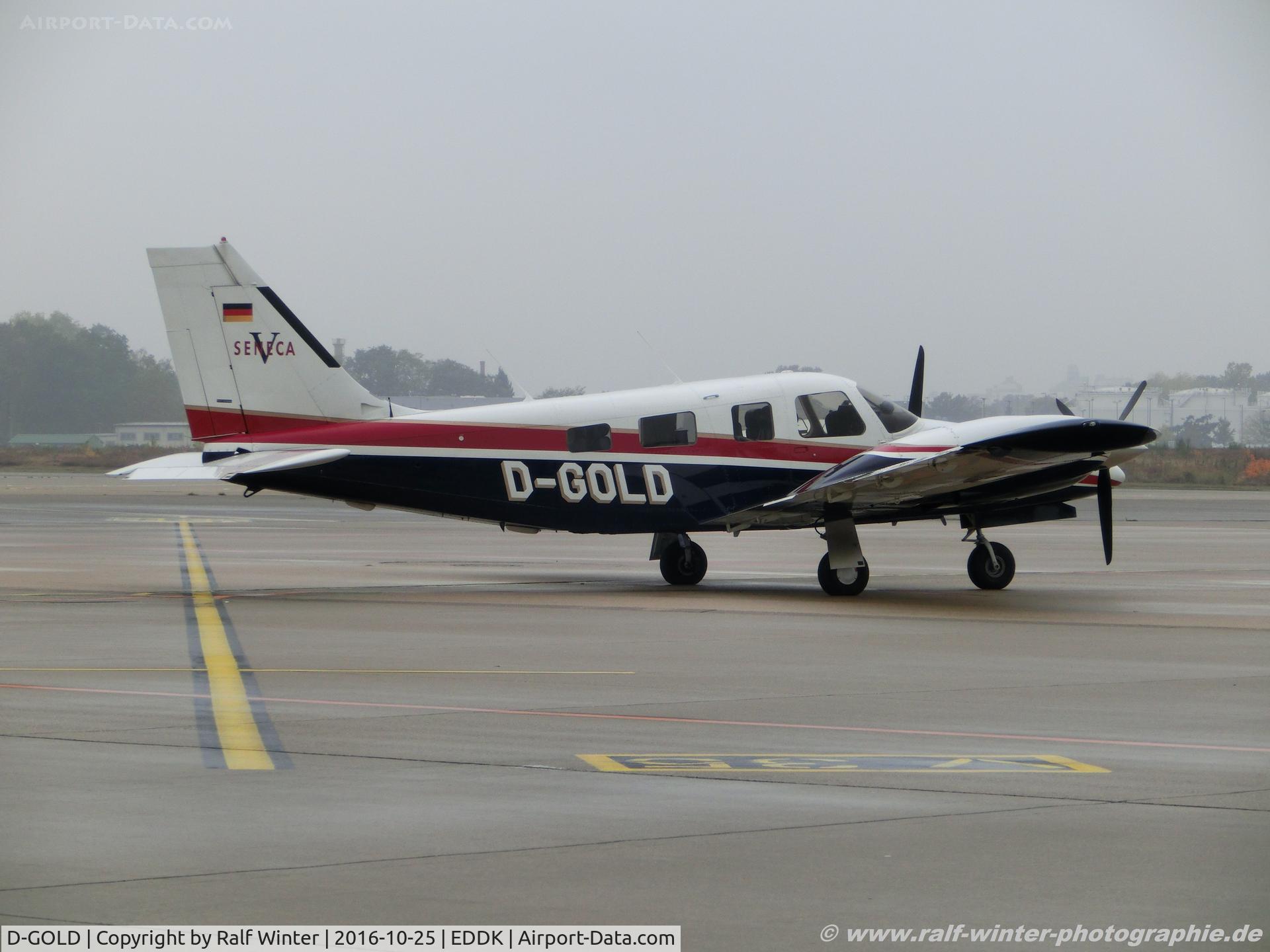 D-GOLD, Piper PA-34-220T Seneca V C/N 3449054, Piper PA-34-220T Seneca V - Private - 3449054 - D-GOLD - 25.10.2016 - CGN
