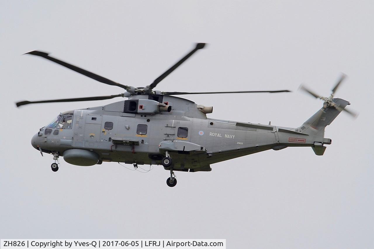 ZH826, AgustaWestland EH-101 Merlin HC.2 C/N MCSP01, Agusta-Westland EH-101 Merlin HC.2, On final rwy 26, Landivisiau Naval Air Base (LFRJ) Tiger Meet 2017