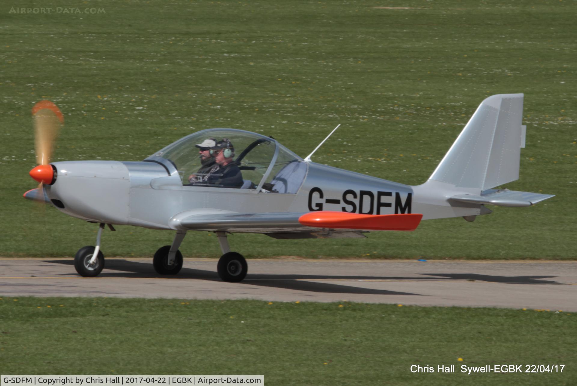 G-SDFM, 2002 Aerotechnik EV-97 Eurostar C/N PFA 315-13884, at the EV-97 fly in. Sywell