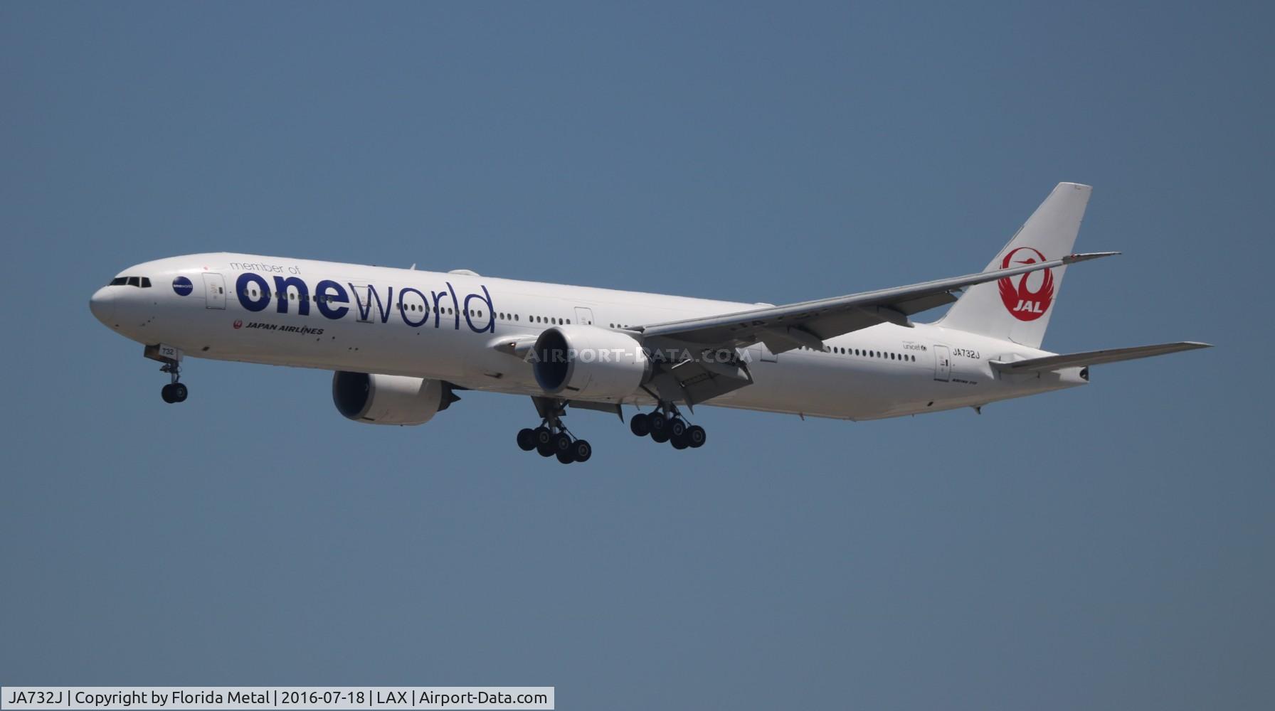 JA732J, 2002 Boeing 777-346/ER C/N 32430, Japan Airlines One World