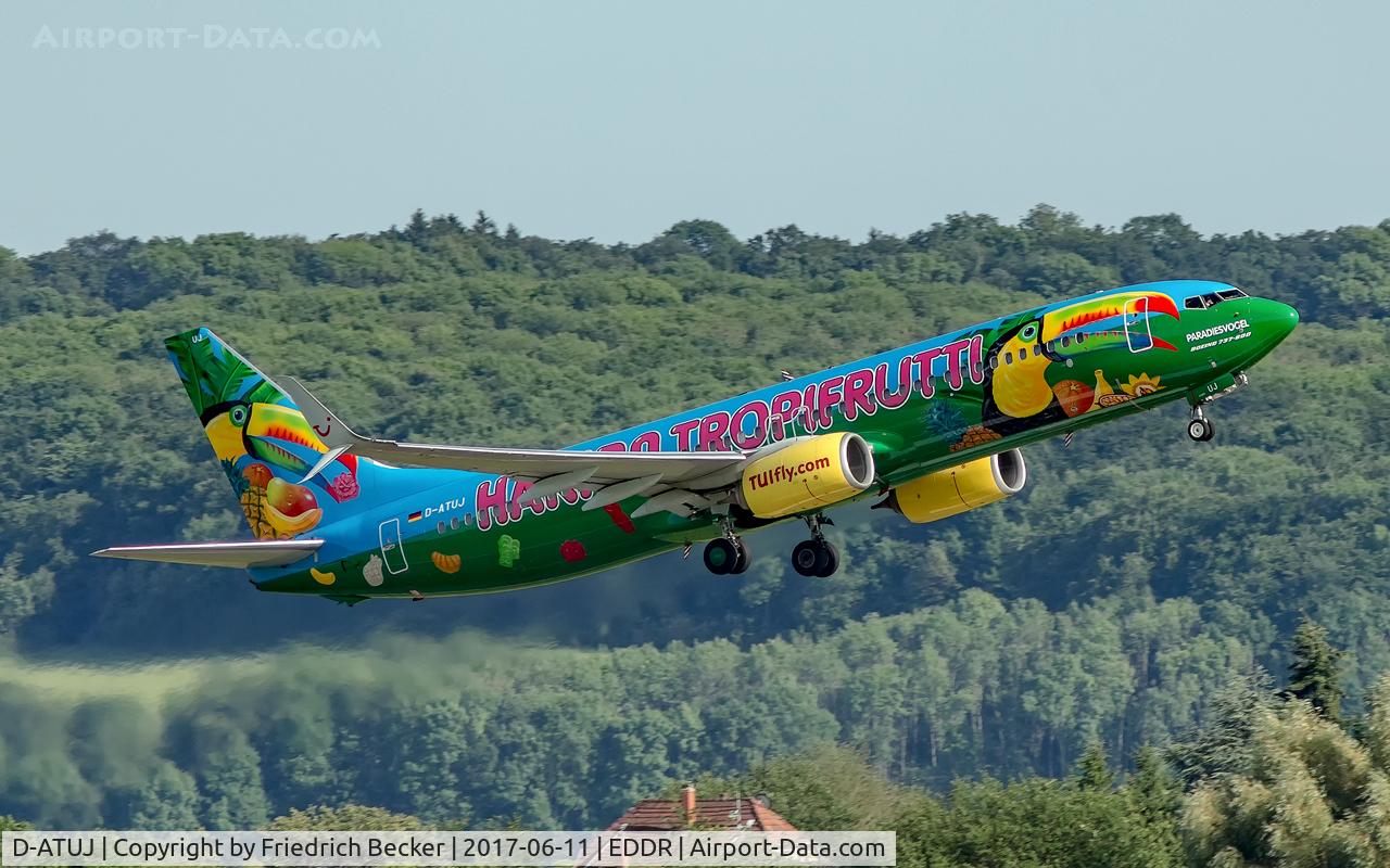 D-ATUJ, 2012 Boeing 737-8K5 C/N 39923, departure to Basel via RW27