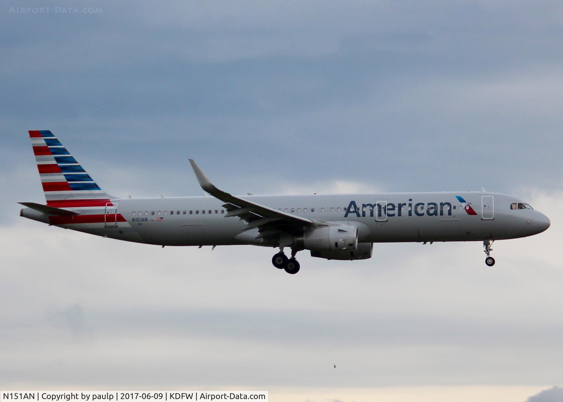 N151AN, 2015 Airbus A321-231 C/N 6840, At DFW.