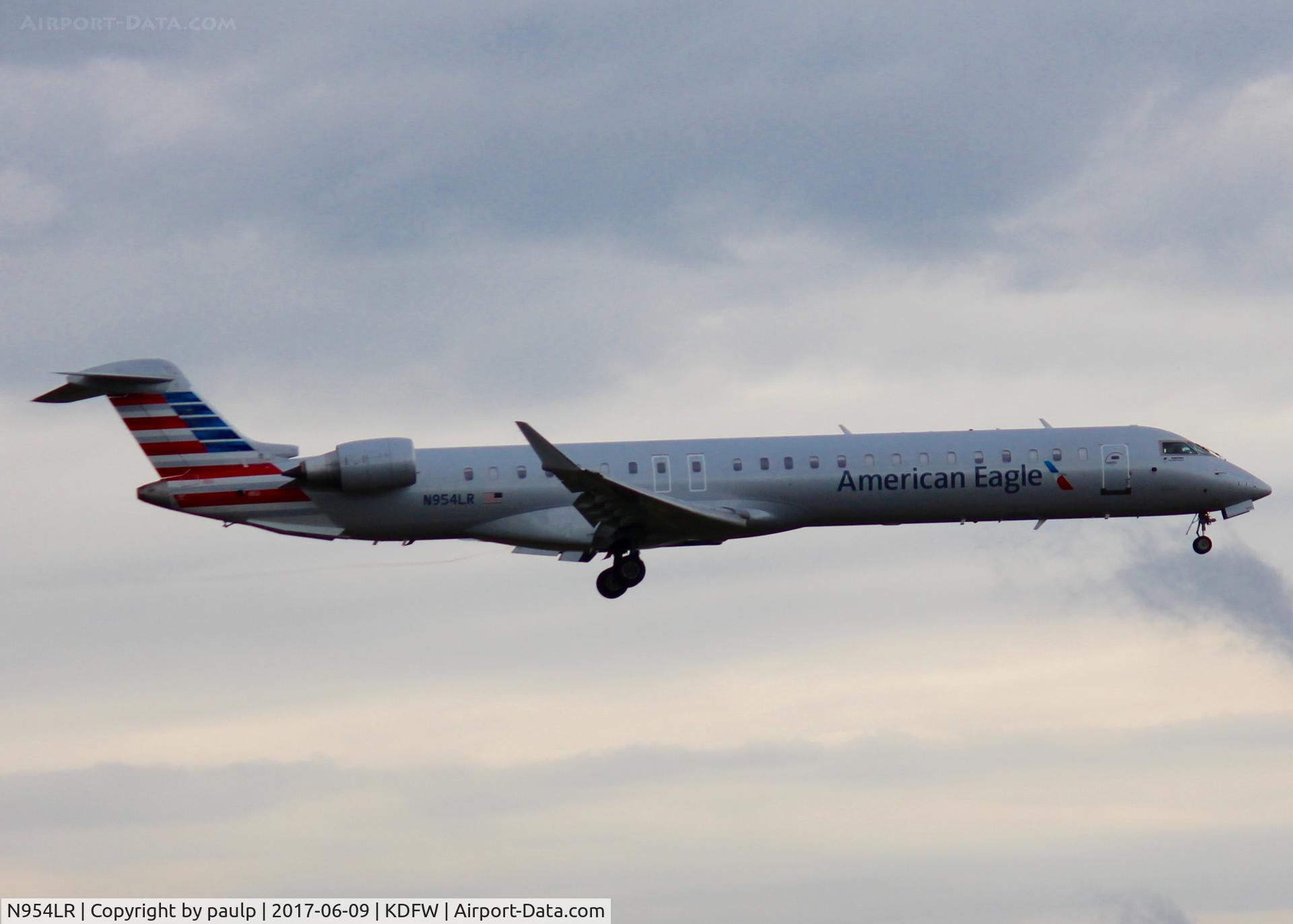 N954LR, 2015 Bombardier CRJ-900LR (CL-600-2D24) C/N 15375, At DFW.