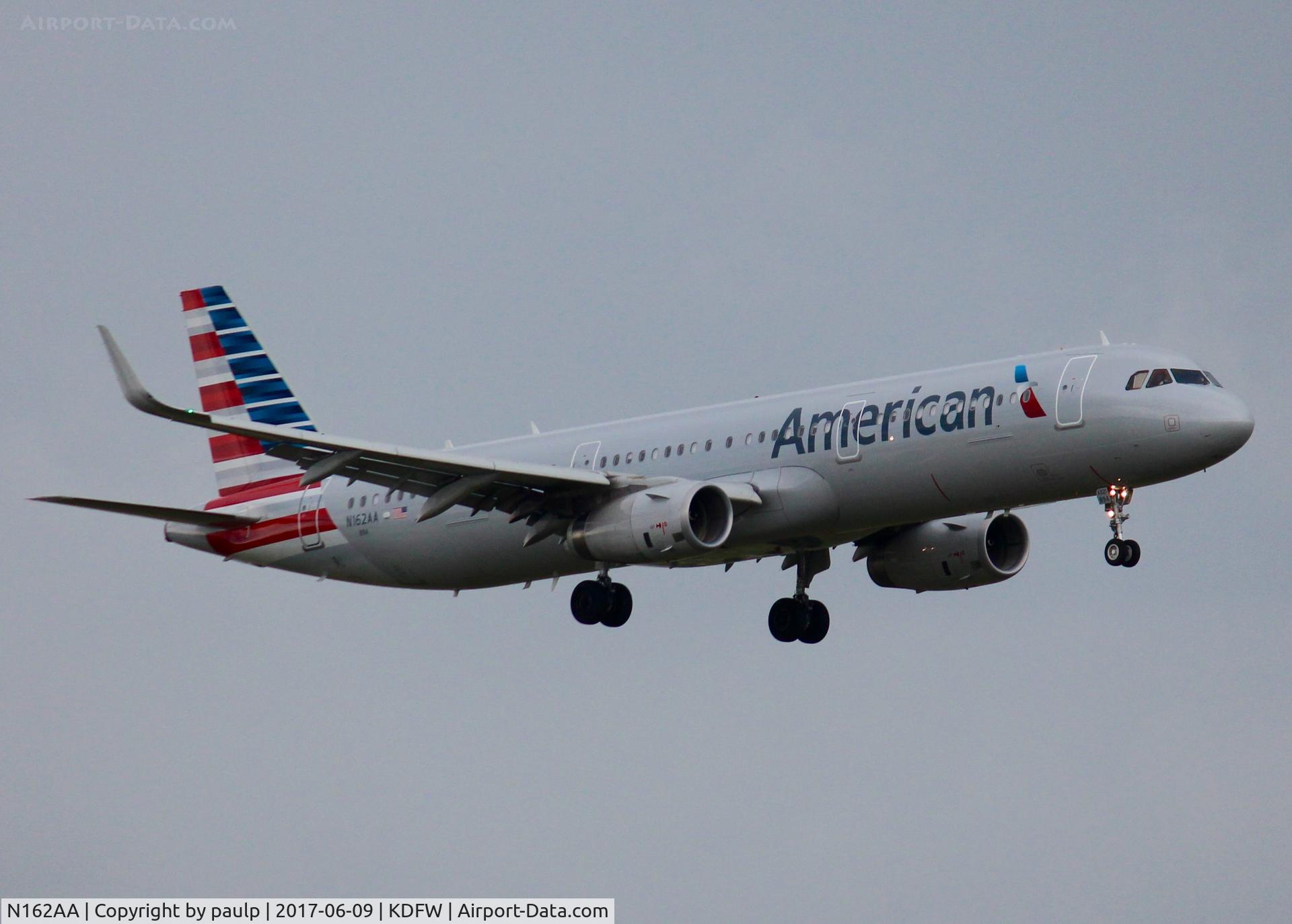 N162AA, 2016 Airbus A321-231 C/N 6621, At DFW.
