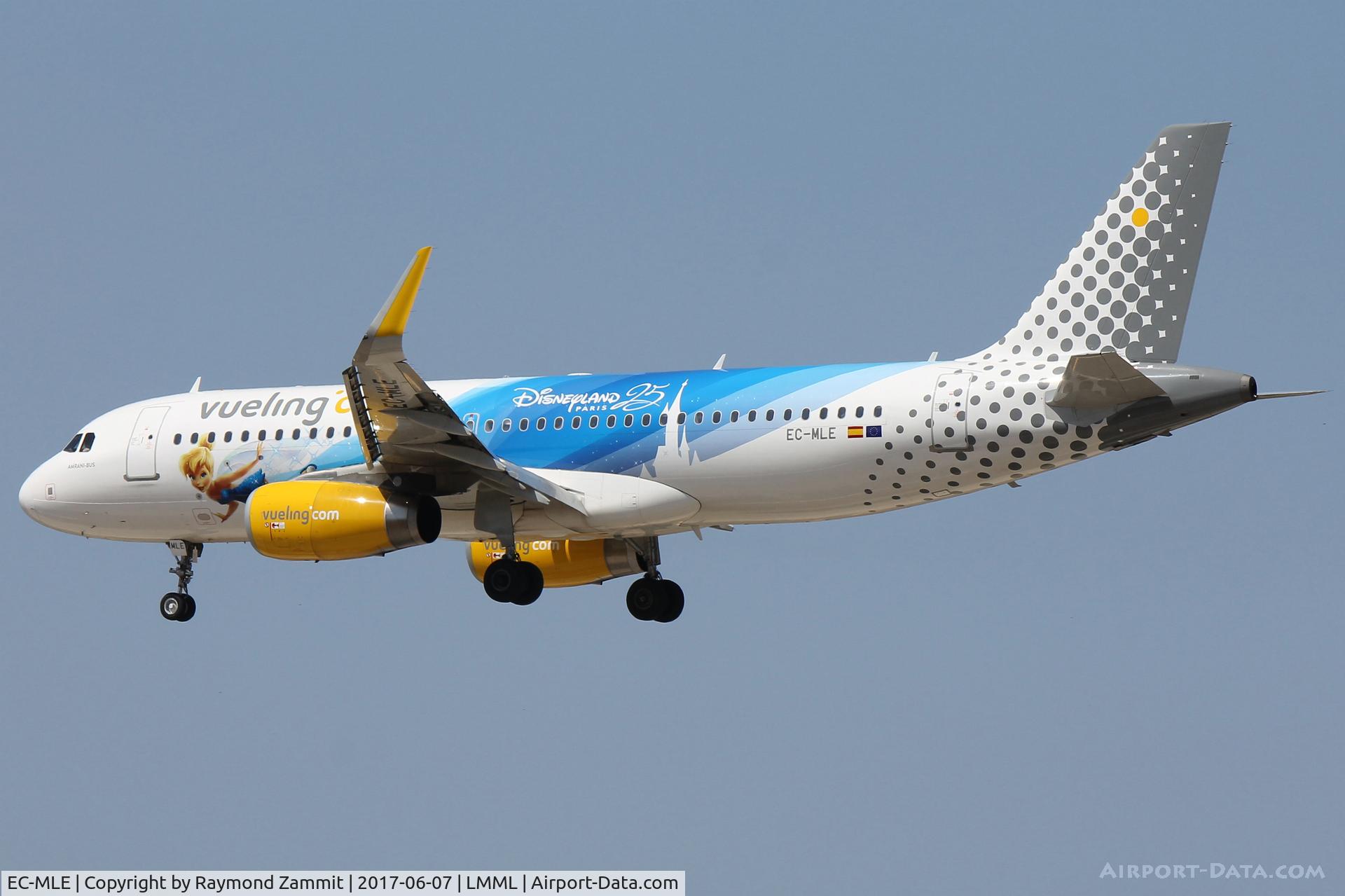 EC-MLE, 2016 Airbus A320-232 C/N 7109, A320 EC-MLE Vueling special colours