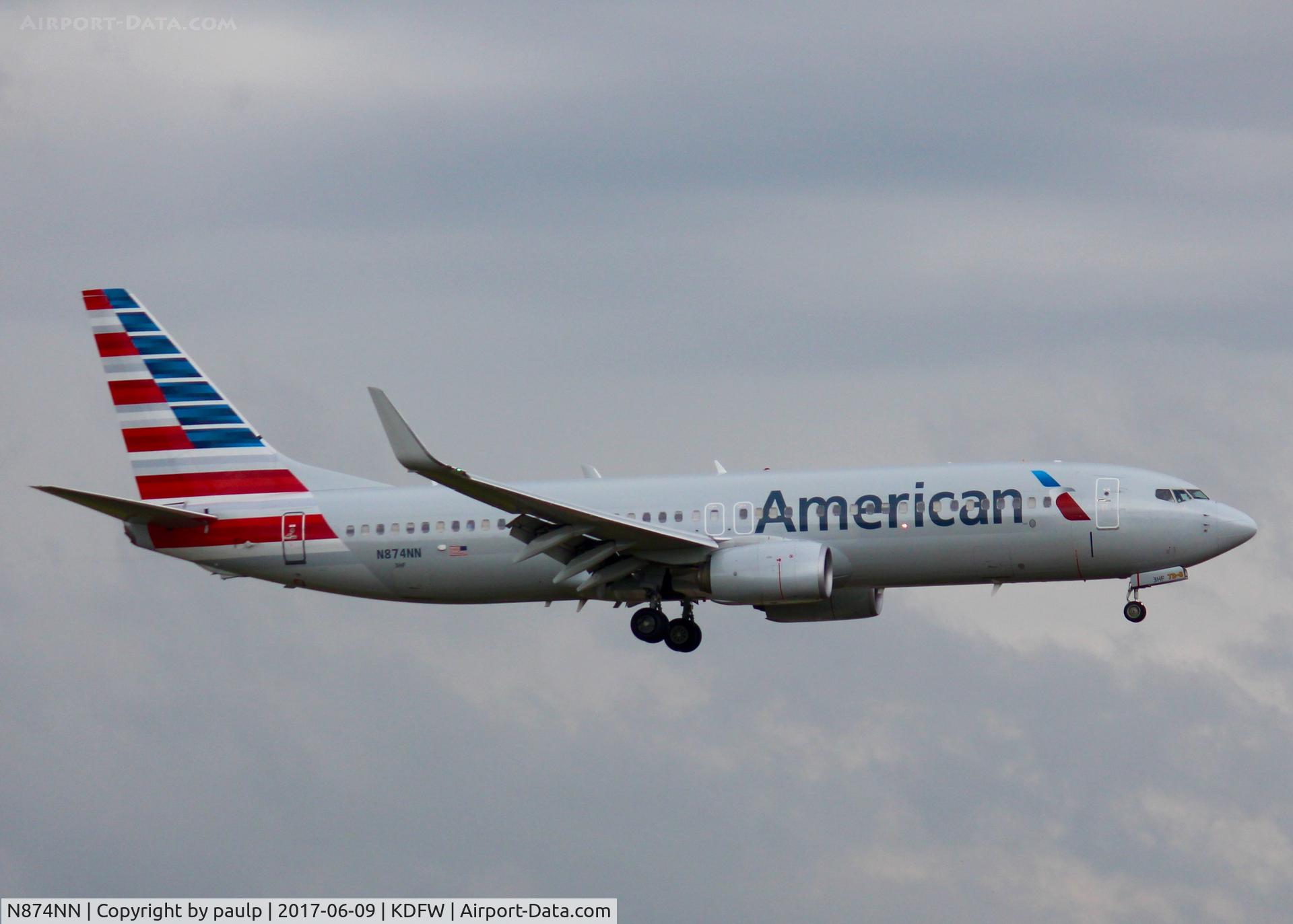 N874NN, 2011 Boeing 737-823 C/N 31129, At DFW.