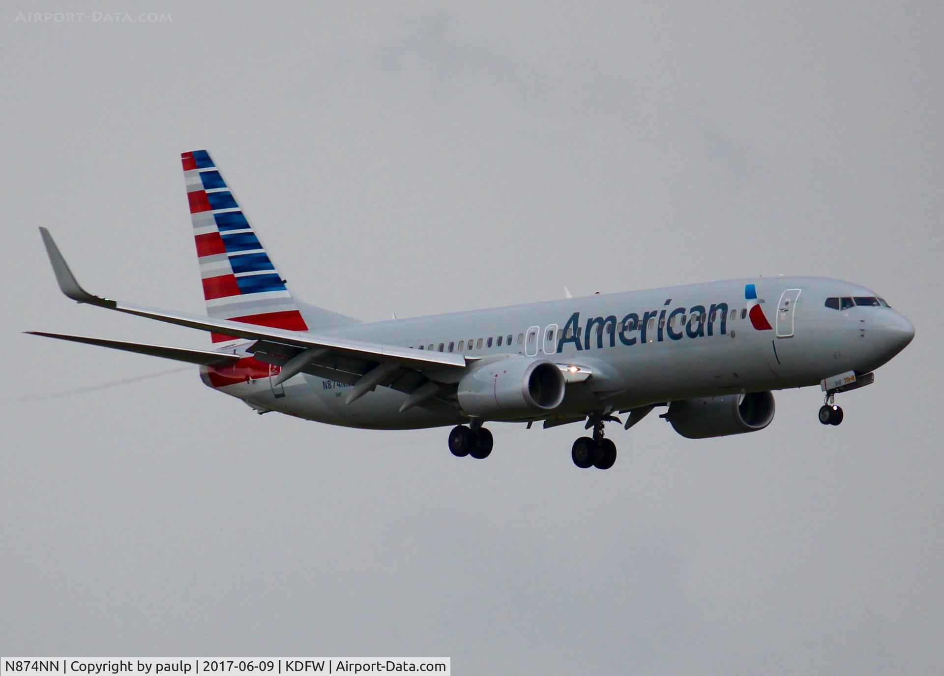 N874NN, 2011 Boeing 737-823 C/N 31129, At DFW.