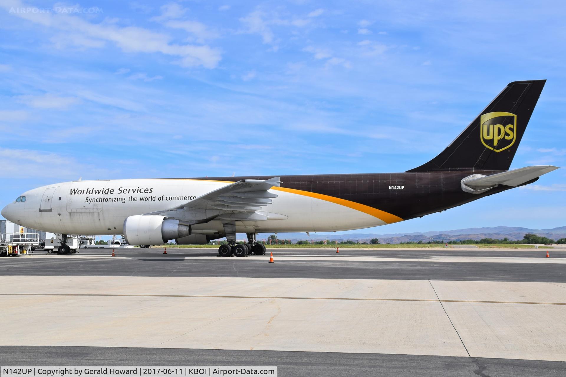 N142UP, 2002 Airbus A300F4-622R C/N 0825, Parked on the UPS ramp.