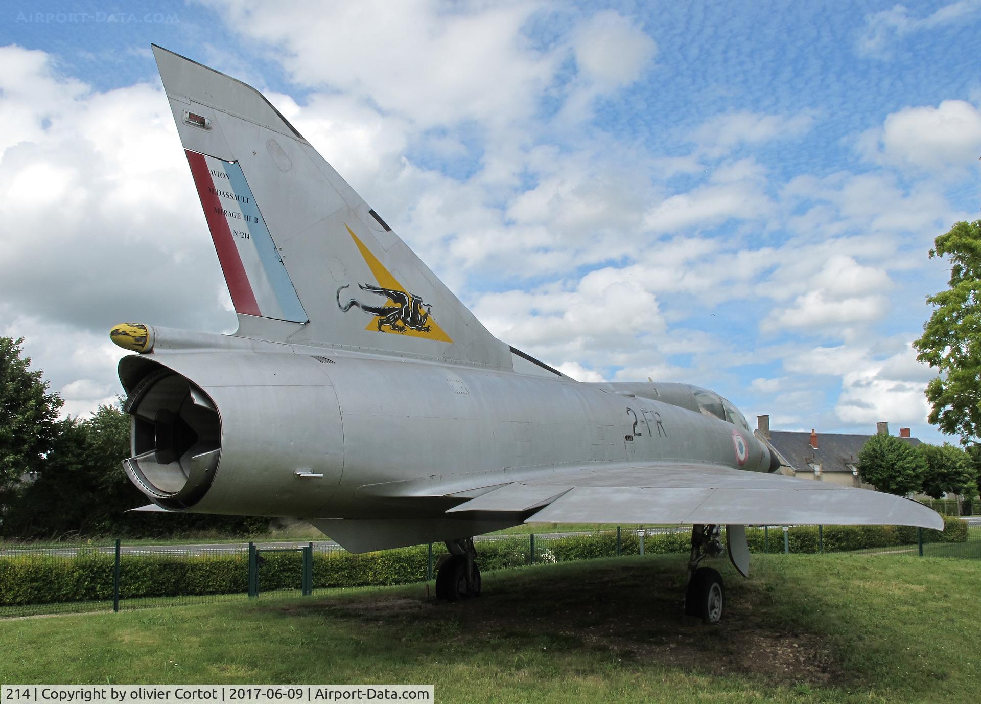 214, Dassault Mirage IIIB C/N 214, Near the Avord village, along the road