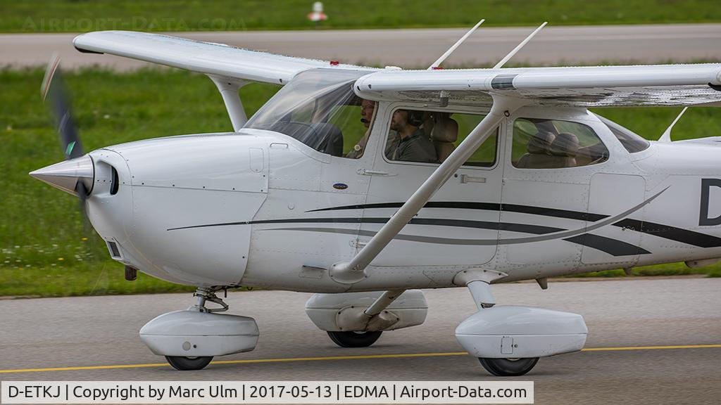 D-ETKJ, 2008 Cessna 172S  SP C/N 172S10678, C172sp