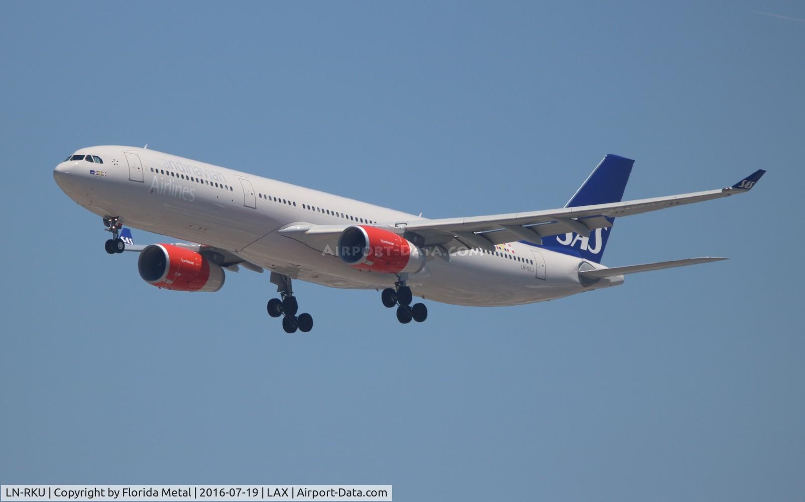LN-RKU, 2016 Airbus A330-343 C/N 1715, SAS A330