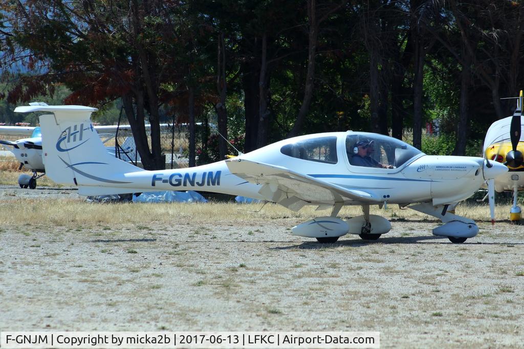 F-GNJM, Diamond DA-40 Diamond Star C/N 40.013, Taxiing