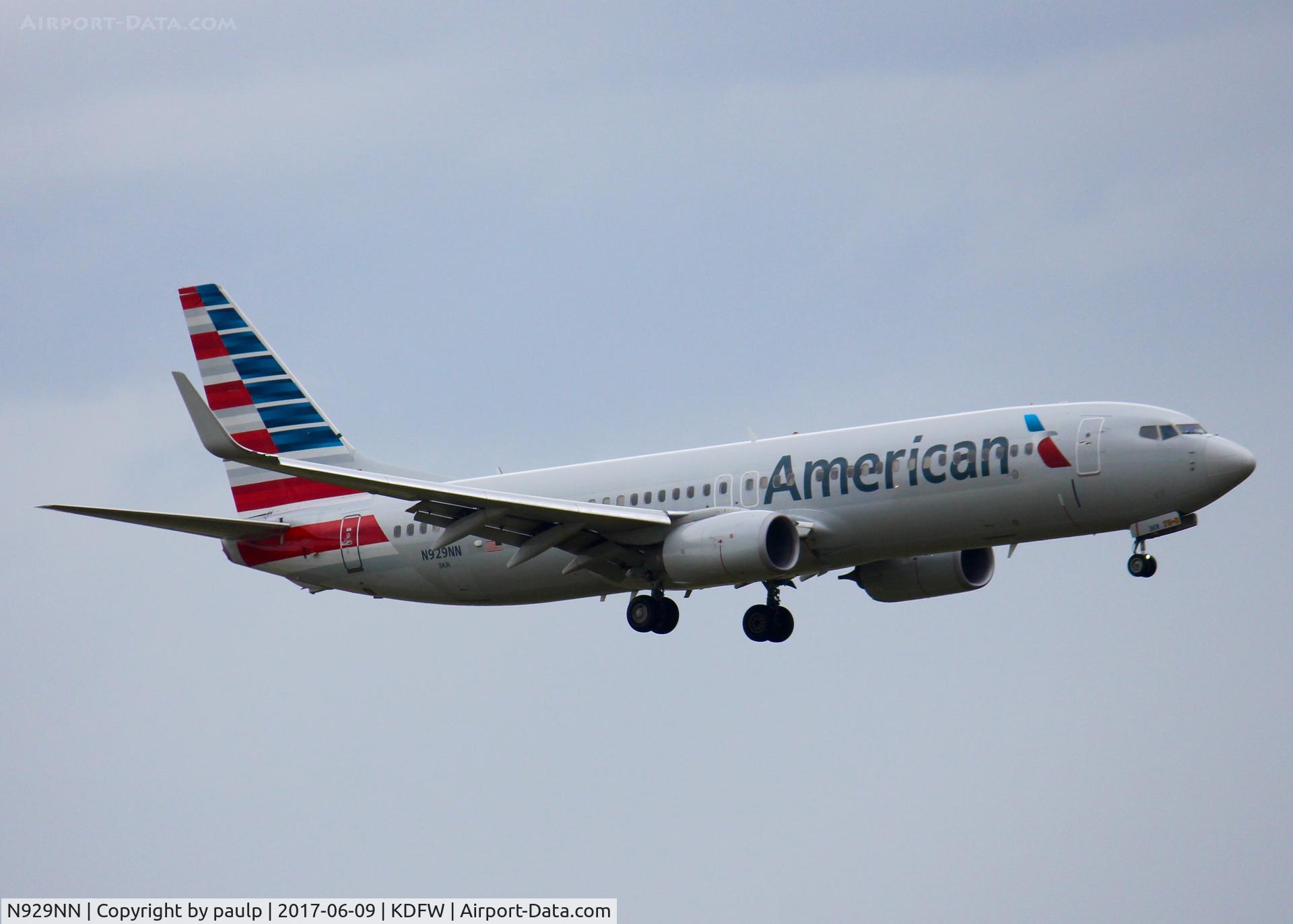 N929NN, 2012 Boeing 737-823 C/N 33322, At DFW.