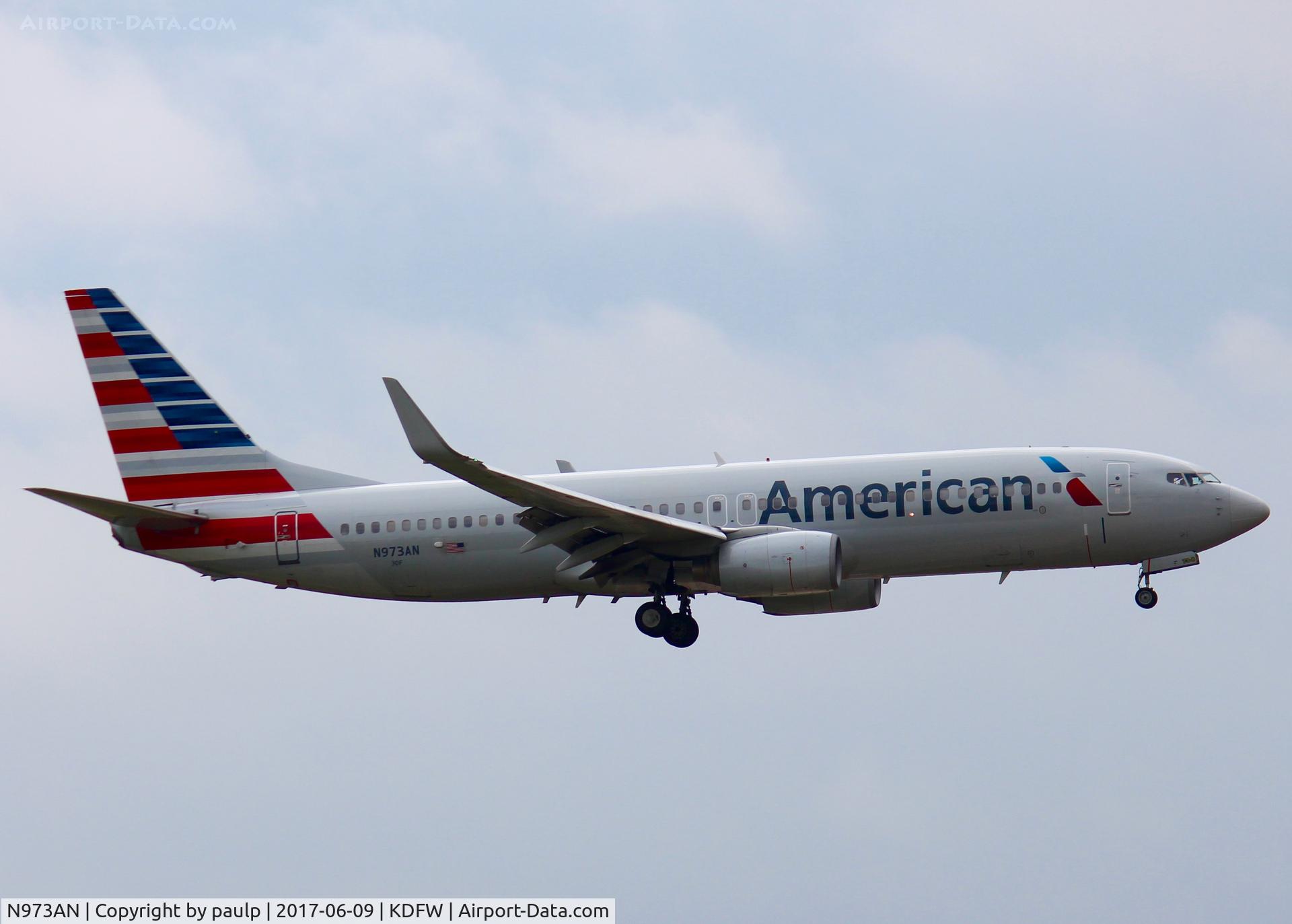 N973AN, 2001 Boeing 737-823 C/N 29548, At DFW.