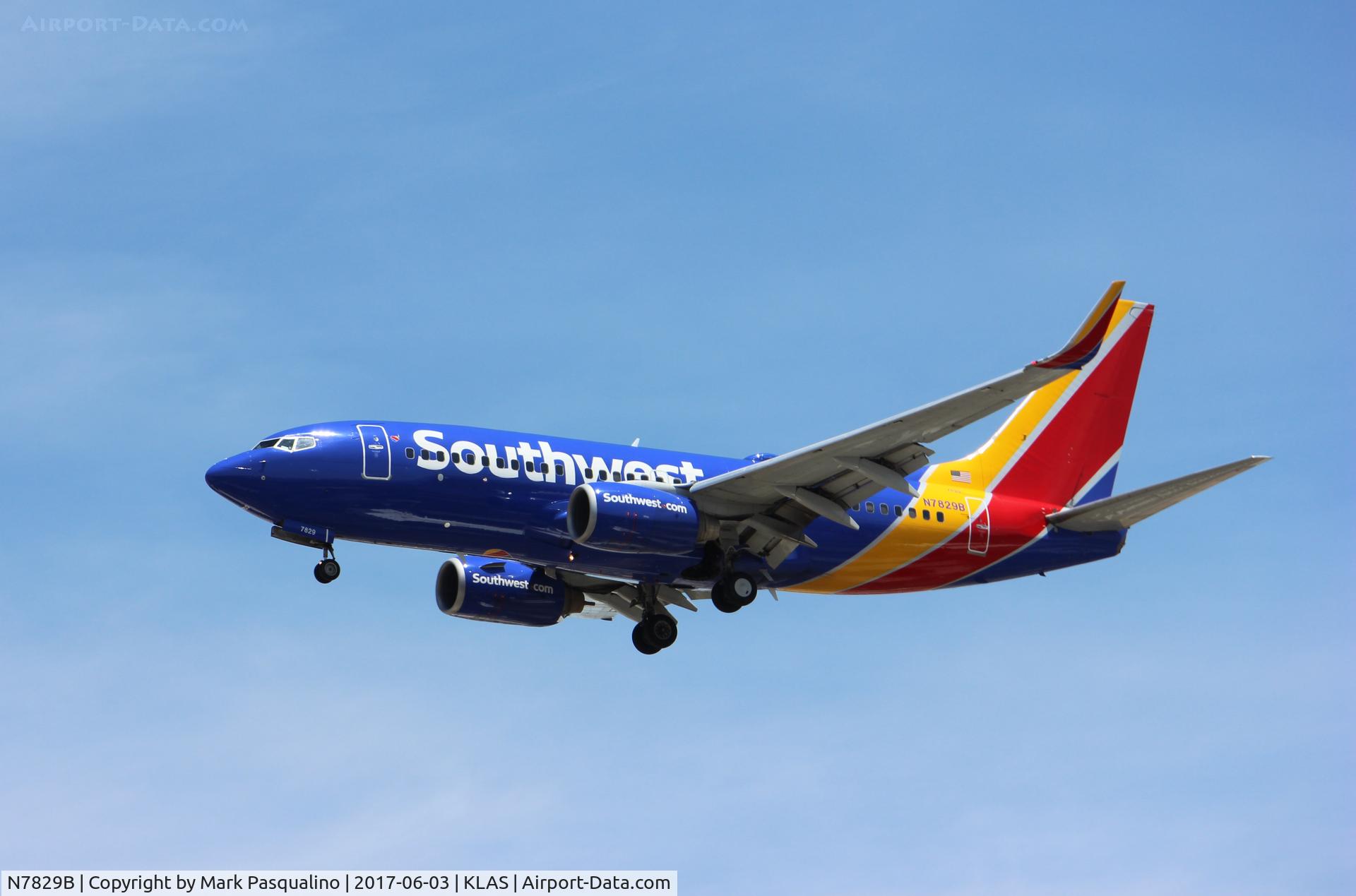 N7829B, 2003 Boeing 737-7CT C/N 32751, Boeing 737-700