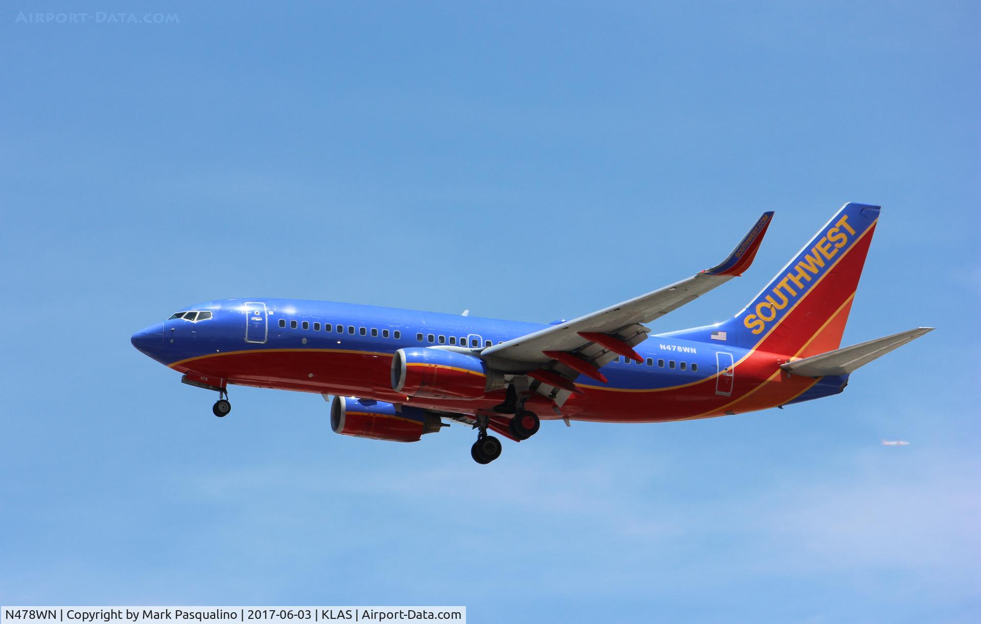 N478WN, 2004 Boeing 737-7H4 C/N 33989, Boeing 737-700