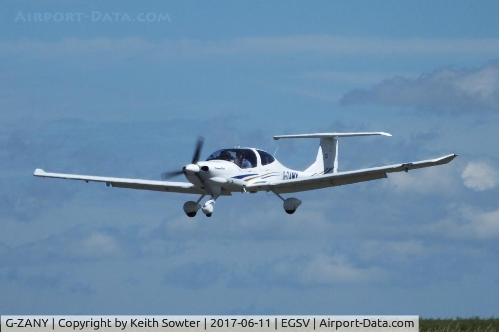 G-ZANY, 2003 Diamond DA-40D Diamond Star C/N D4.040, Short finals to land