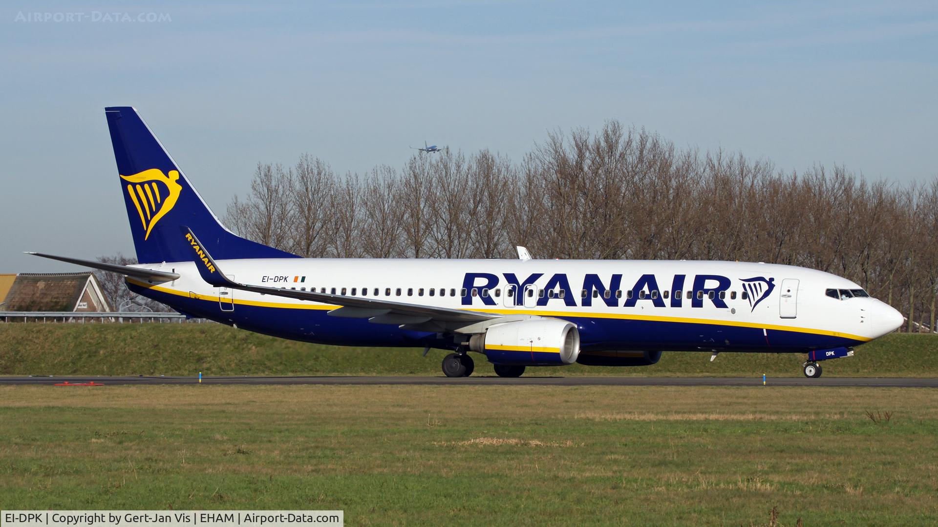 EI-DPK, 2007 Boeing 737-8AS C/N 33610, One of the many