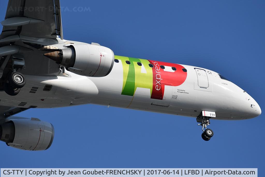 CS-TTY, 2013 Embraer 195AR (ERJ-190-200IGW) C/N 19000609, new TAP Express TP466 from Lisbon landing runway 23