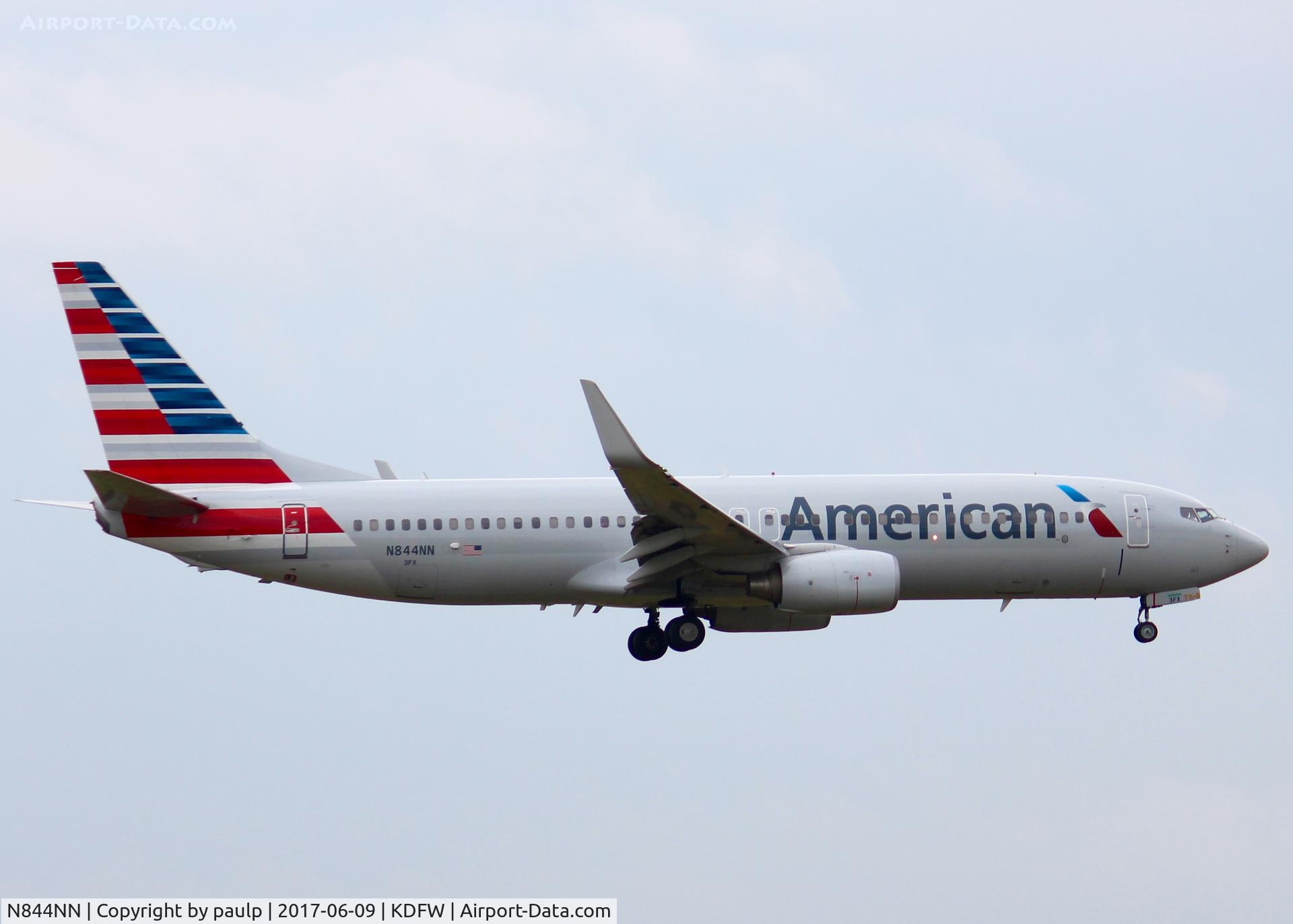 N844NN, 2010 Boeing 737-823 C/N 33212, At DFW.