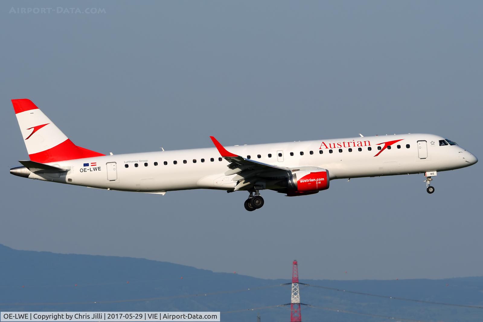 OE-LWE, 2012 Embraer 195LR (ERJ-190-200LR) C/N 19000553, Austrian Airlines