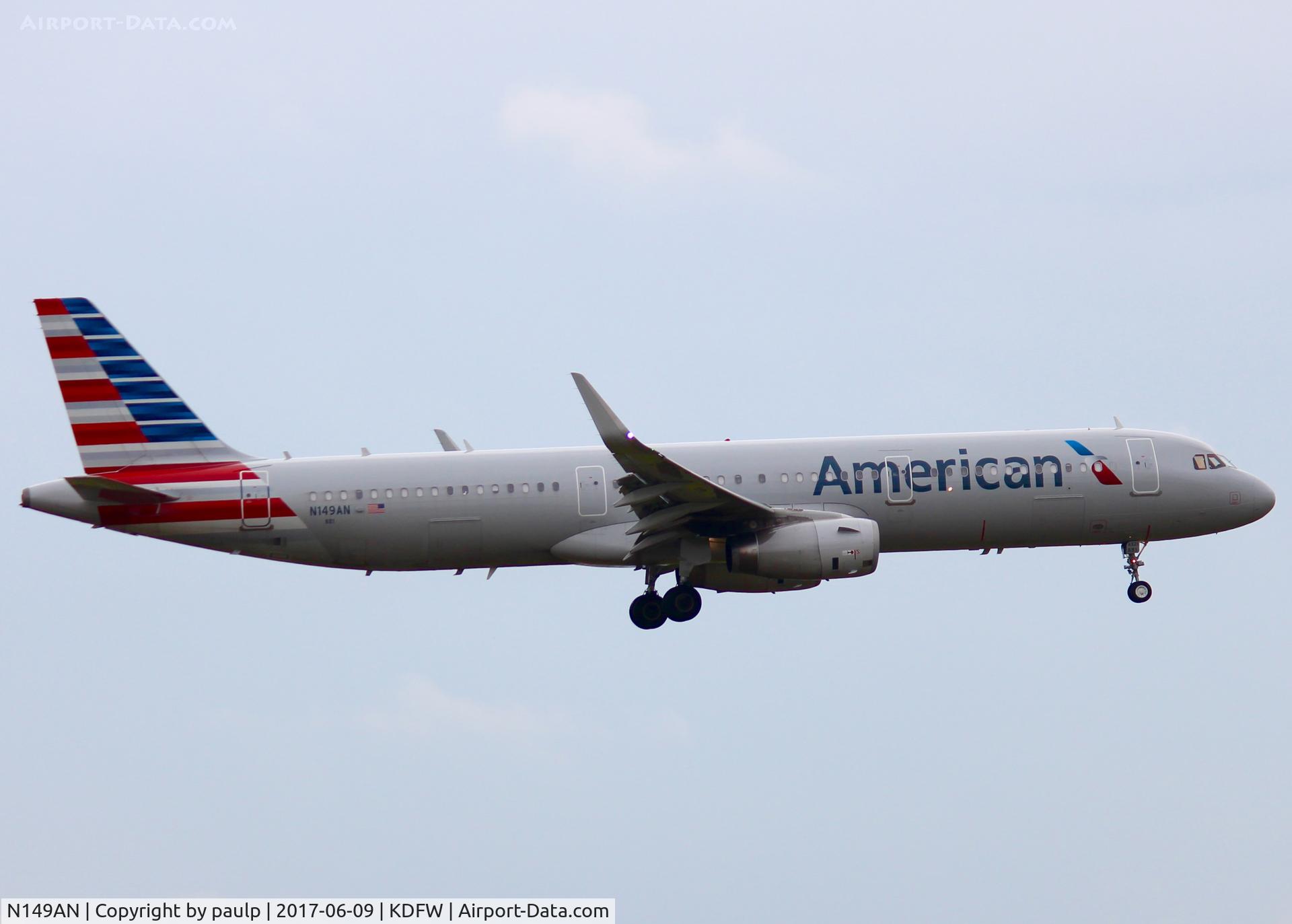 N149AN, 2015 Airbus A321-231 C/N 6812, At DFW.