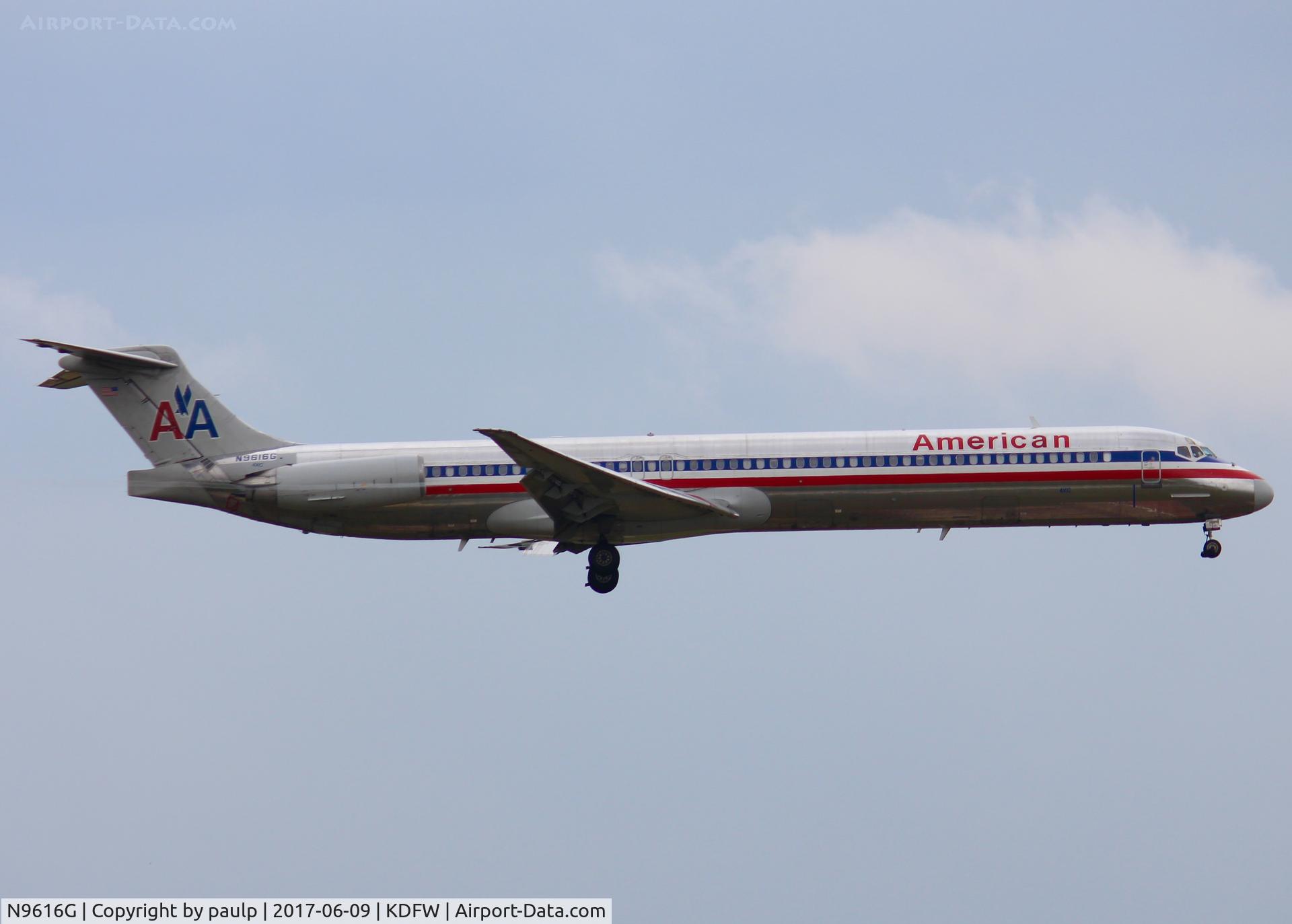 N9616G, 1997 McDonnell Douglas MD-83 (DC-9-83) C/N 53563, At DFW.