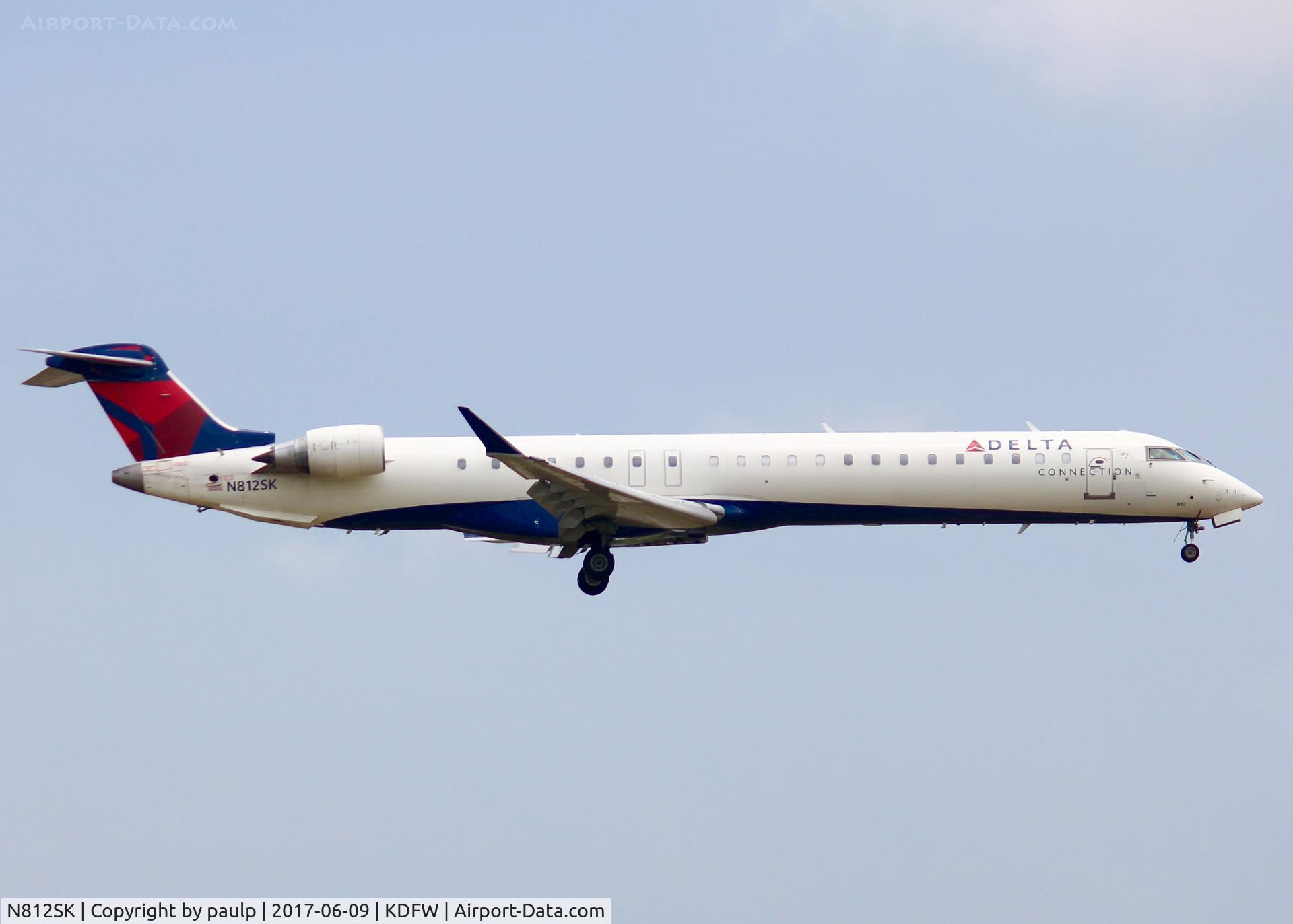 N812SK, 2006 Bombardier CRJ-900ER (CL-600-2D24) C/N 15098, At DFW.