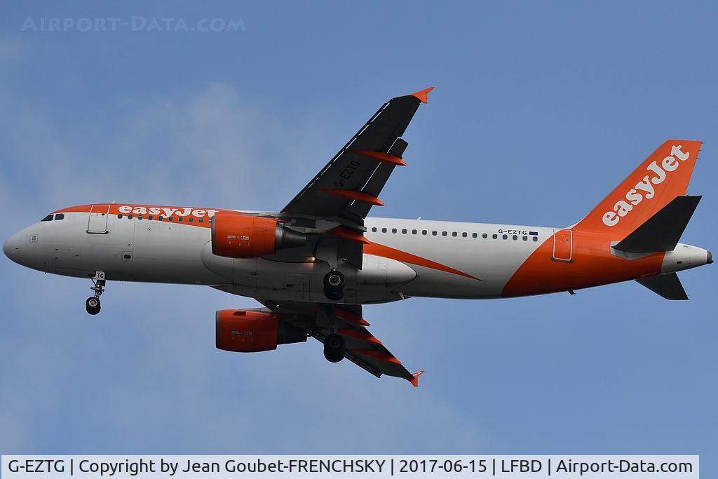 G-EZTG, 2009 Airbus A320-214 C/N 3946, U24131 from Barcelona landing runway 23
