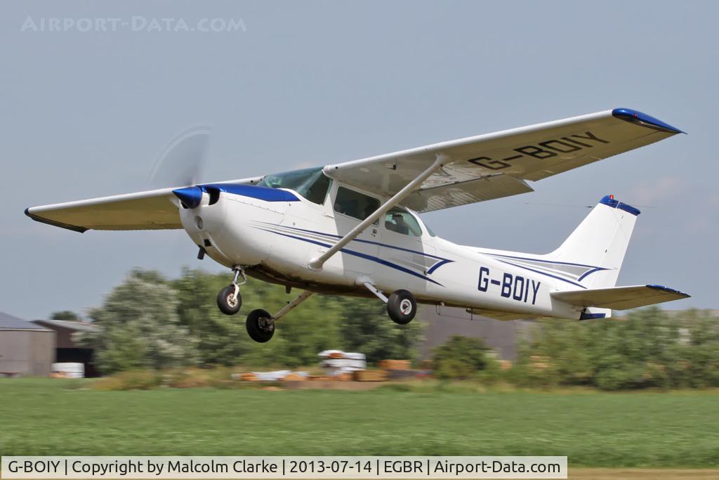 G-BOIY, 1976 Cessna 172N C/N 172-67738, Cessna 172N Skyhawk at Breighton Airfield's Wings & Wheels Weekend. July 14th 2013.