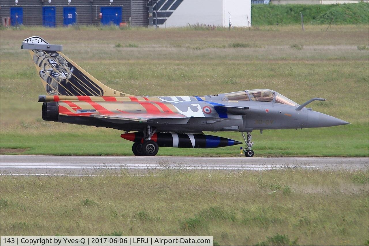 143, 2013 Dassault Rafale C C/N 143, Dassault Rafale C, Taxiing to flight line, Landivisiau Naval Air Base (LFRJ) Tiger Meet 2017