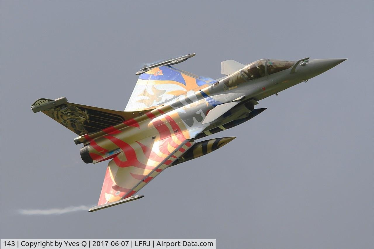 143, 2013 Dassault Rafale C C/N 143, Dassault Rafale C, Take off rwy 26, Landivisiau Naval Air Base (LFRJ) Tiger Meet 2017