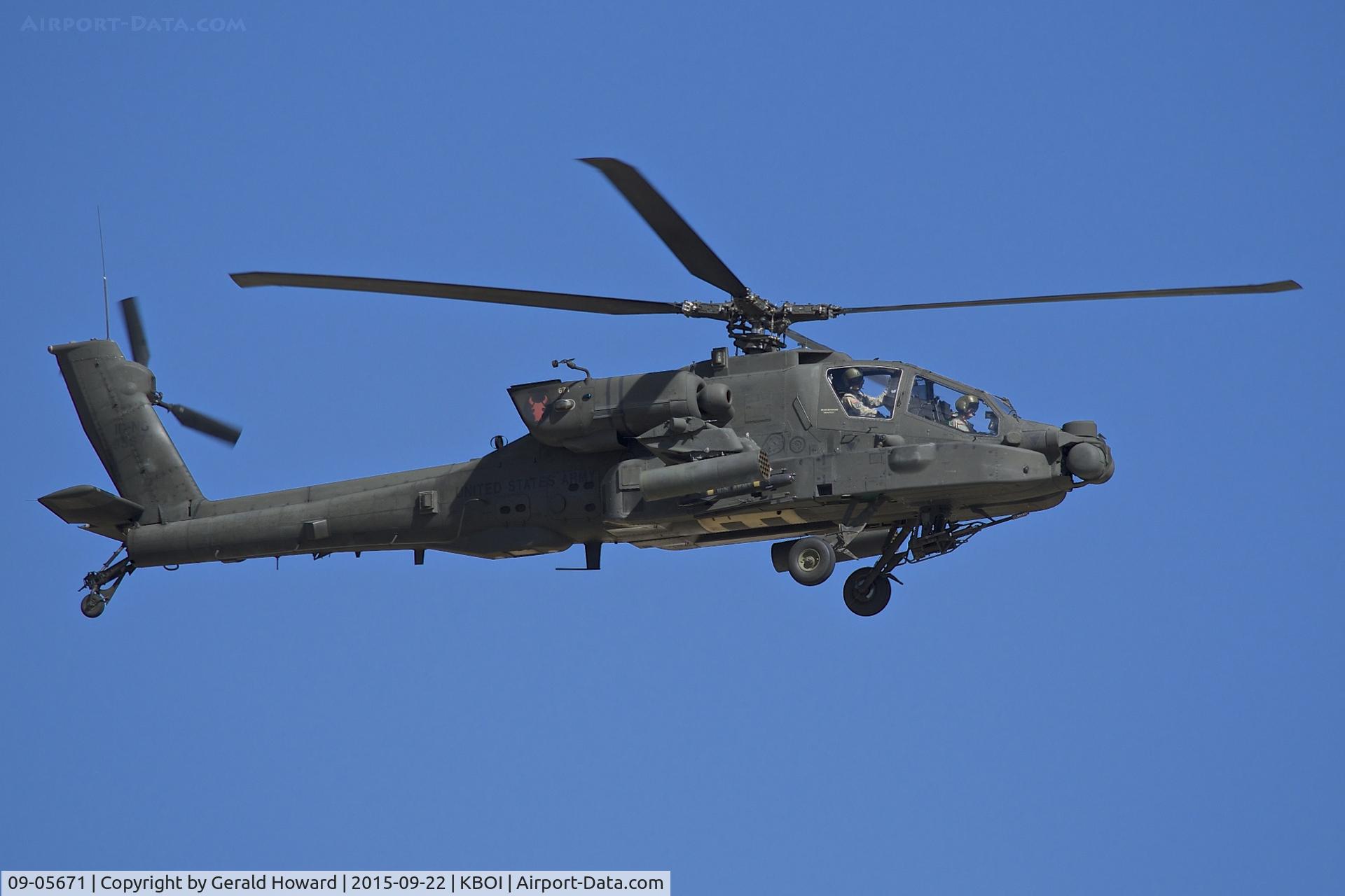 09-05671, 2009 Boeing AH-64D Longbow Apache C/N PVD671, Departing BOI.