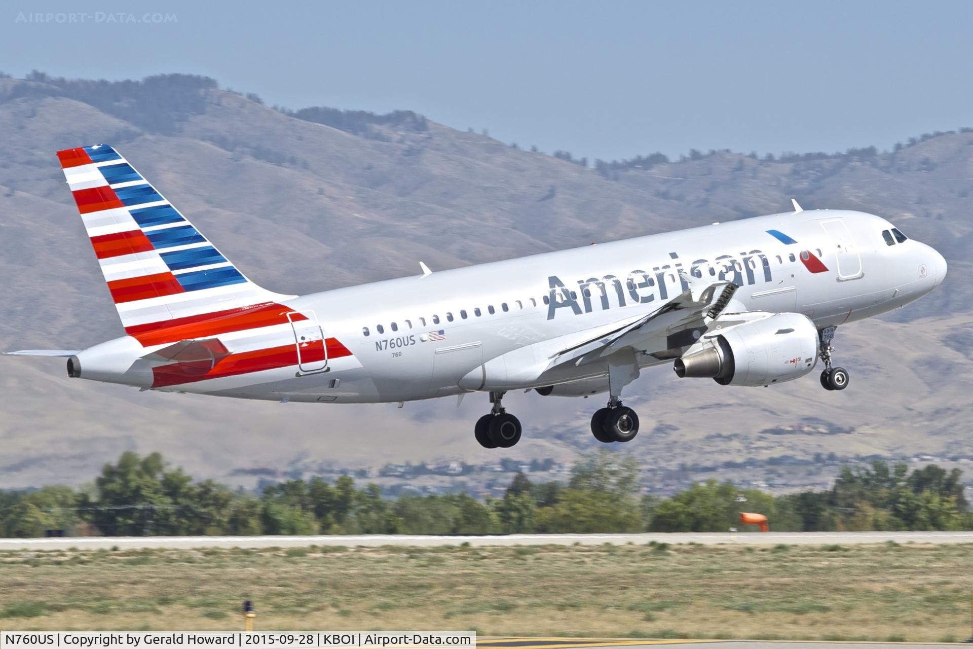 N760US, 2000 Airbus A319-112 C/N 1354, Landing RWY 10R.