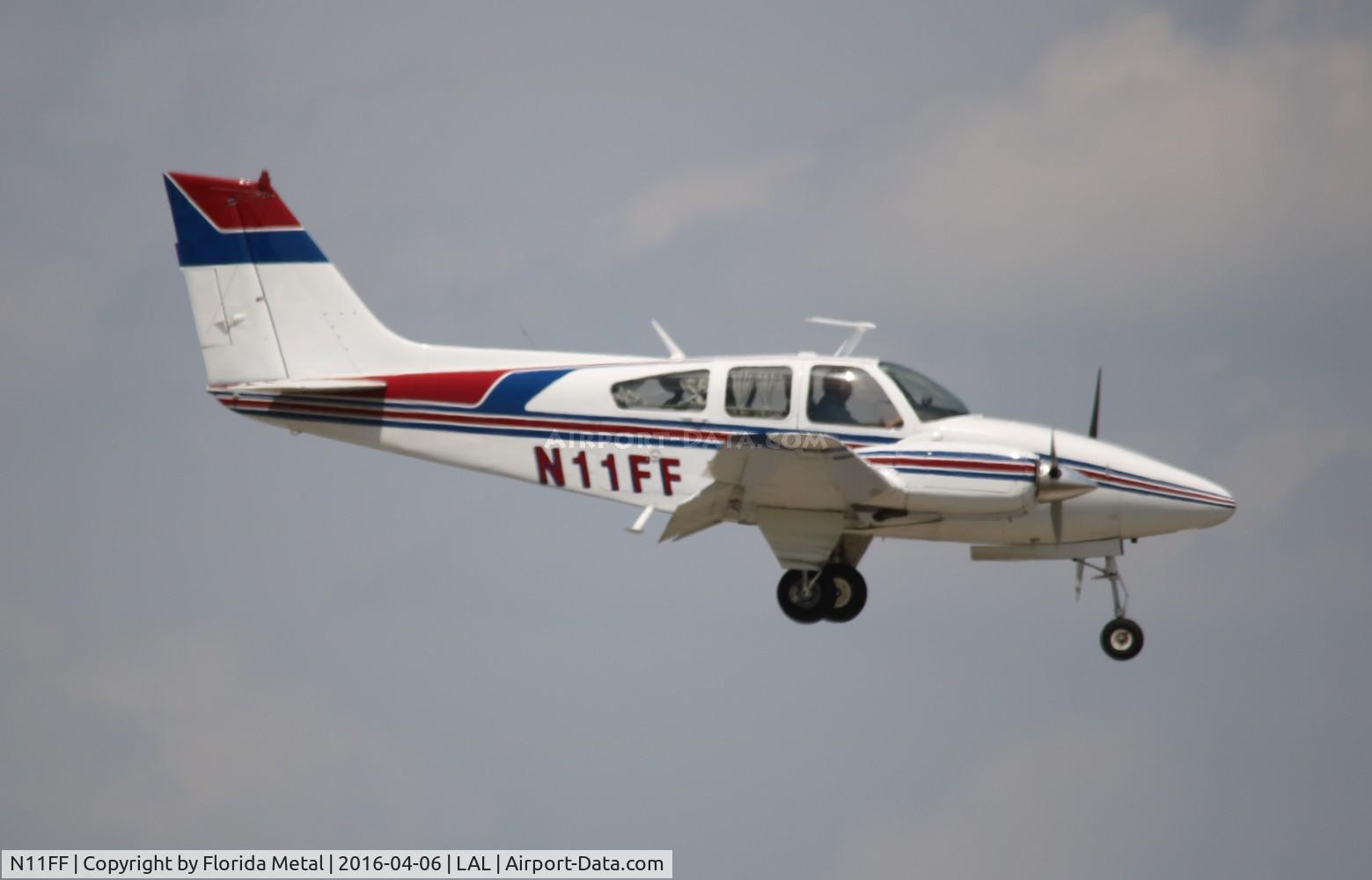 N11FF, 1969 Beech D55 Baron C/N TE-736, Beech D55