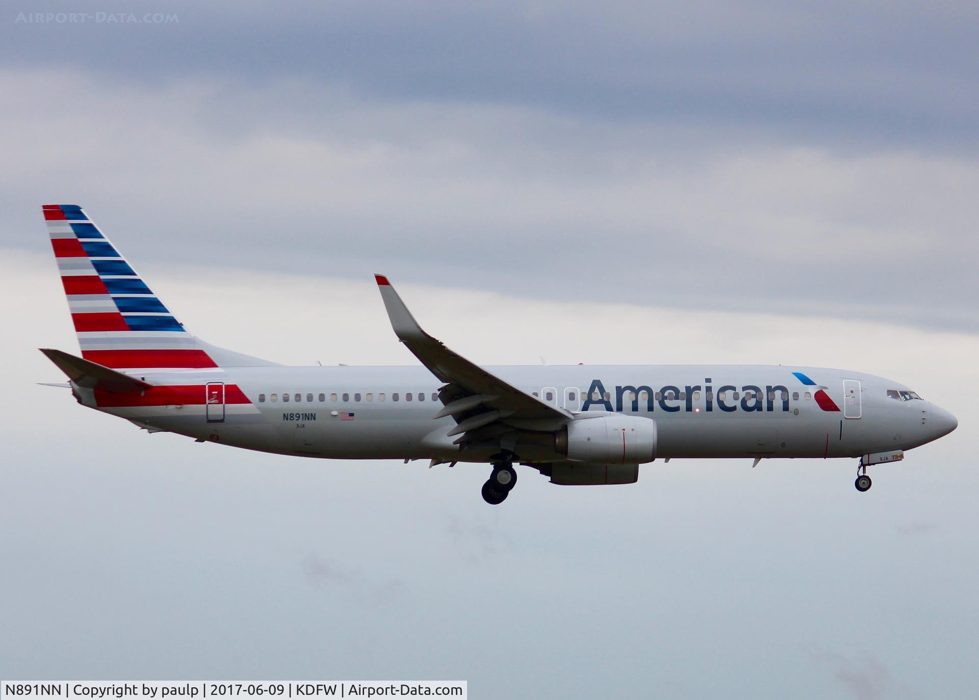 N891NN, 2012 Boeing 737-823 C/N 33315, At DFW.